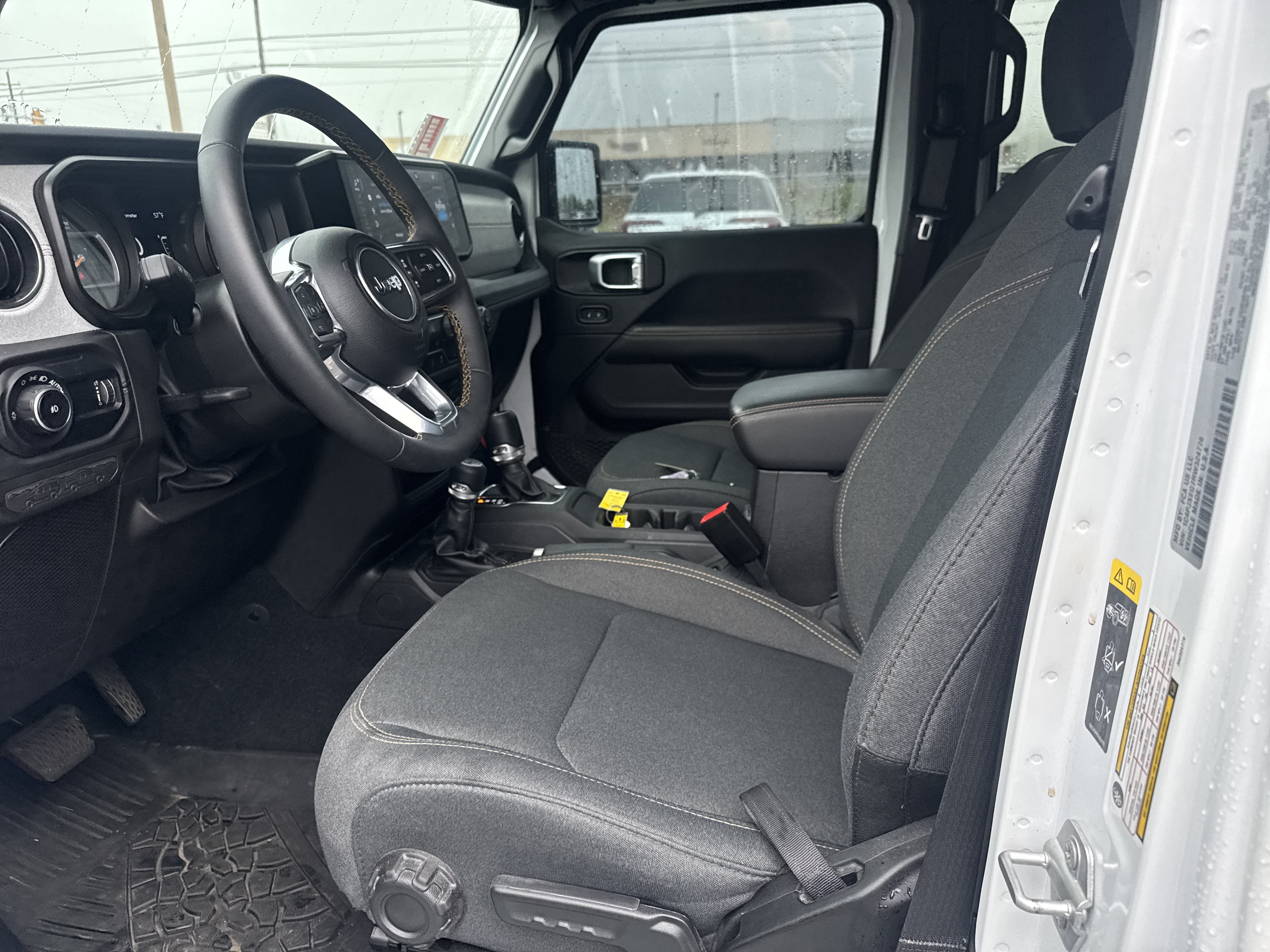 2024 Jeep Wrangler 4-Door Sahara 4x4