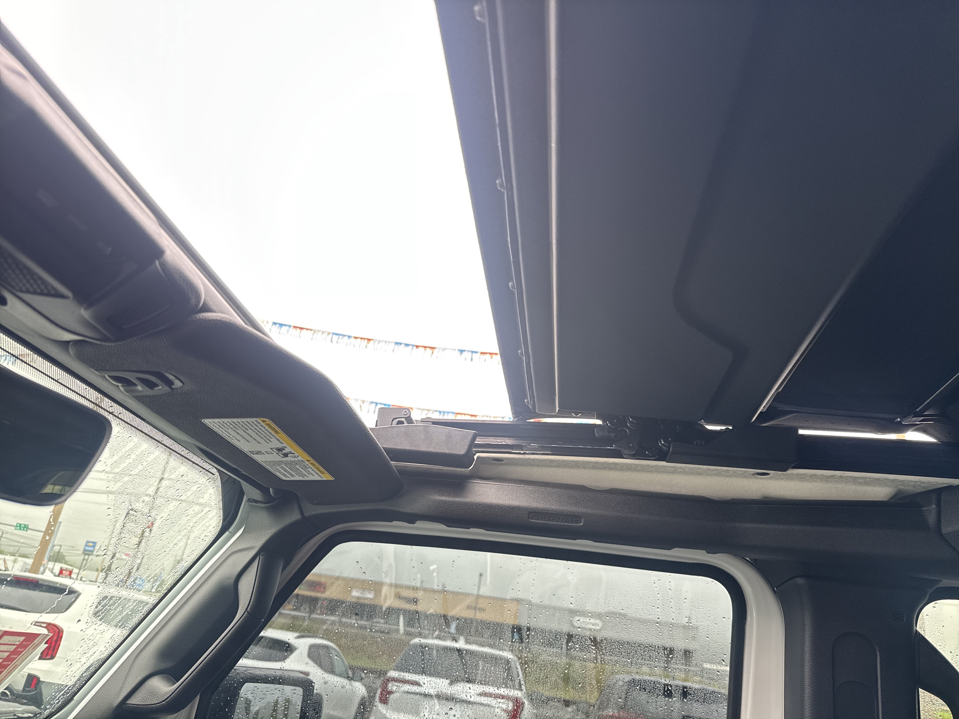 2024 Jeep Wrangler 4-Door Sahara 4x4