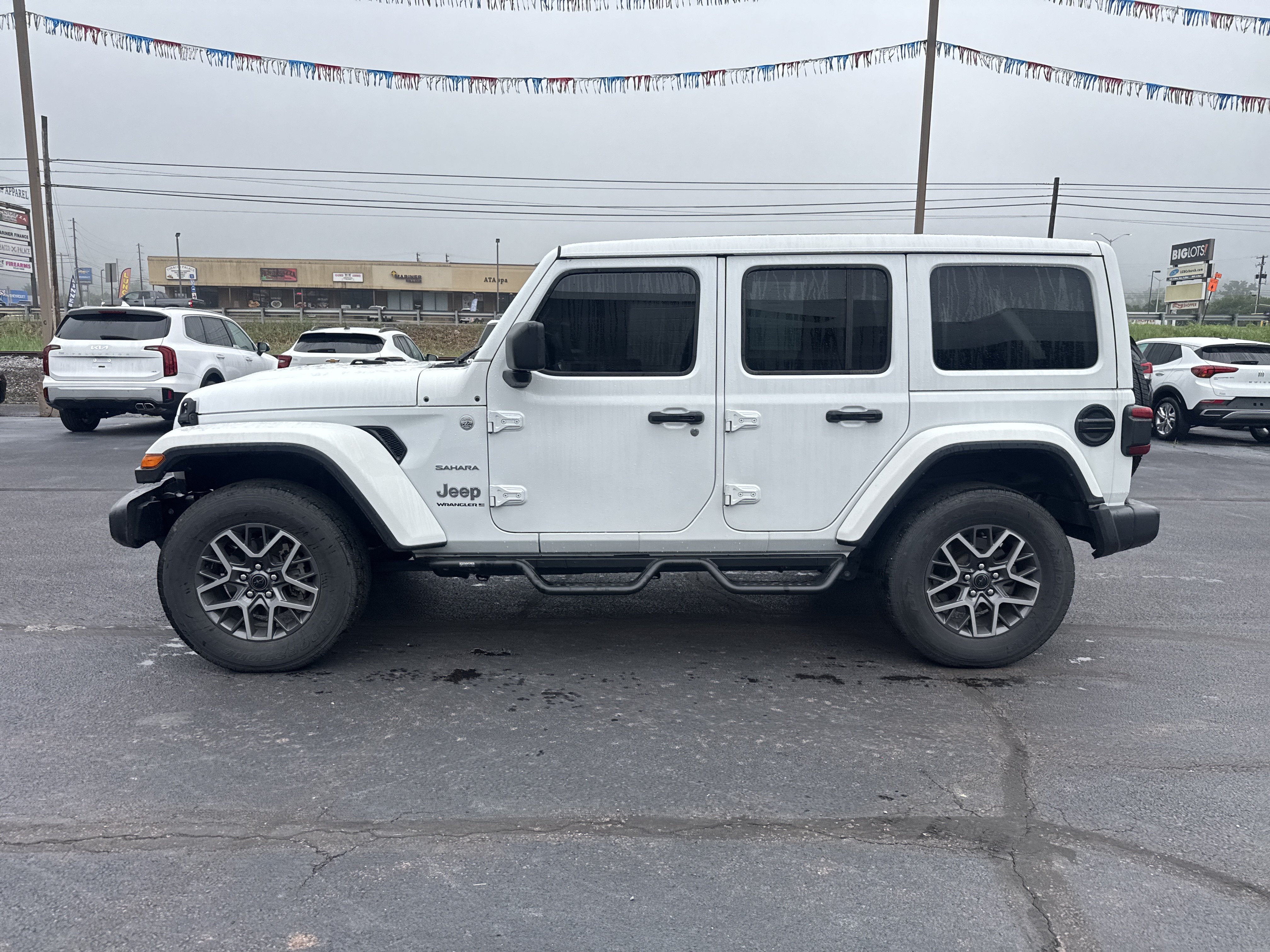 2024 Jeep Wrangler 4-Door Sahara 4x4