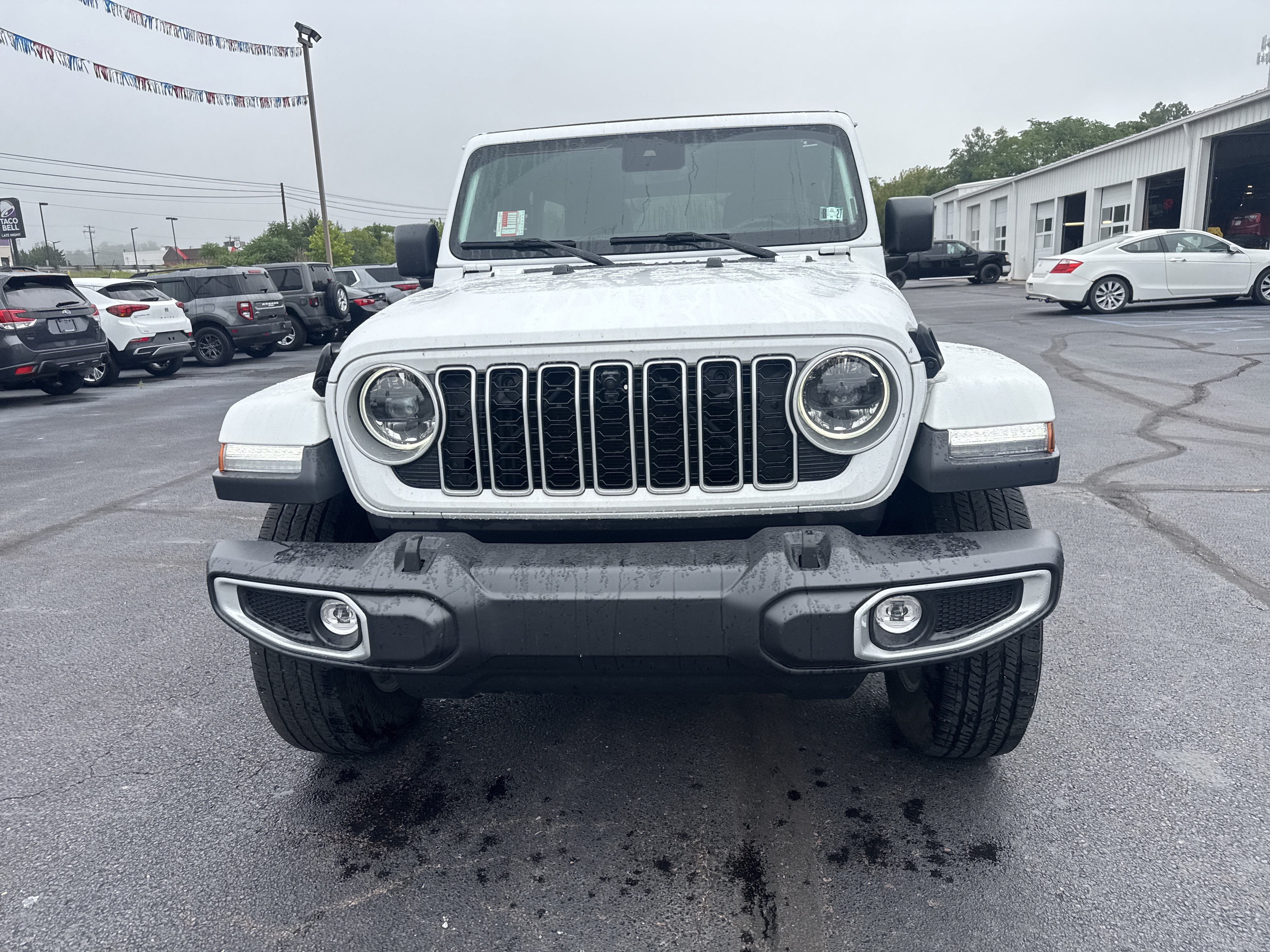 2024 Jeep Wrangler 4-Door Sahara 4x4