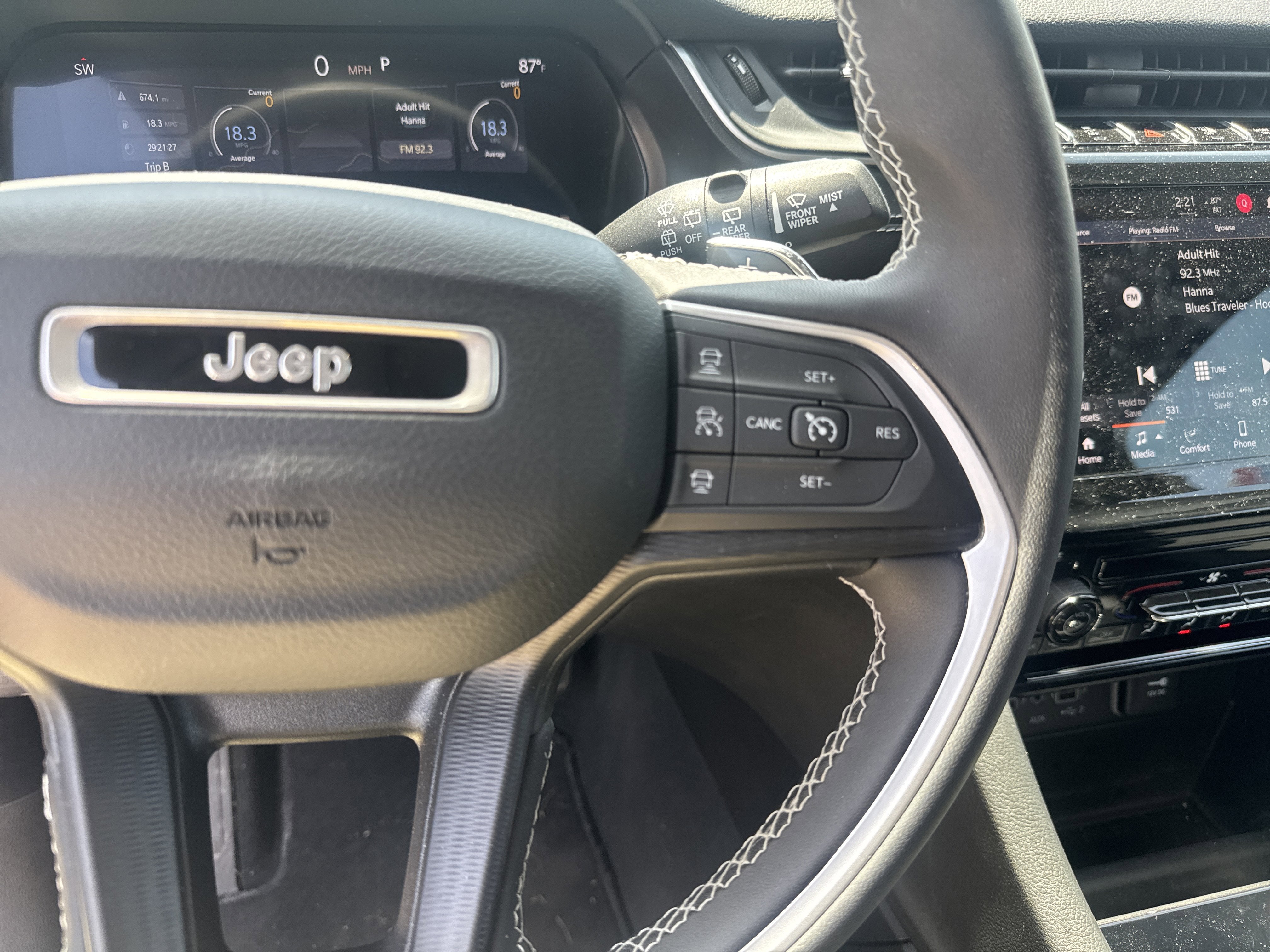 2023 Jeep Grand Cherokee Laredo