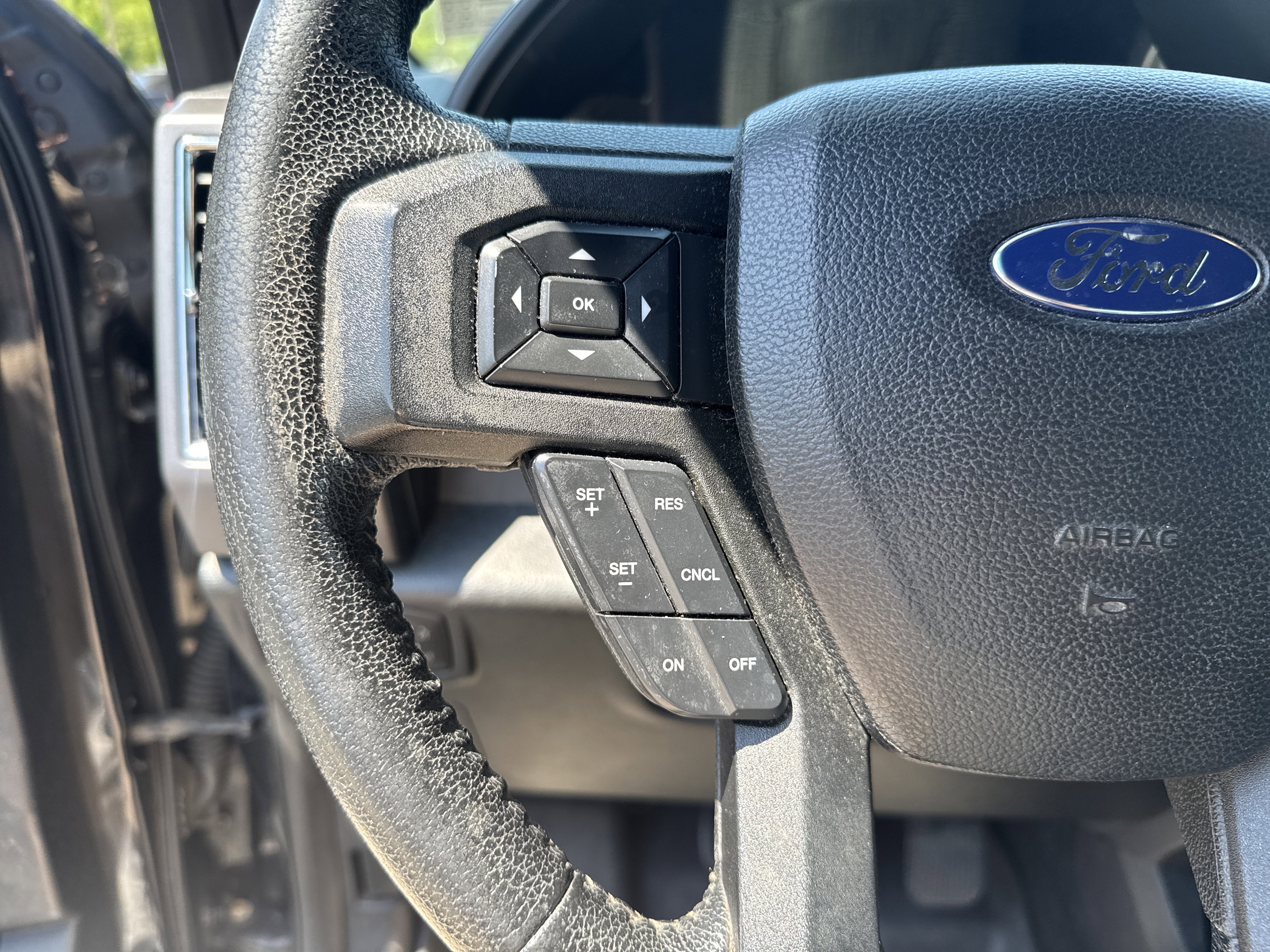 2015 Ford F-150 XLT w/HD Payload Pkg