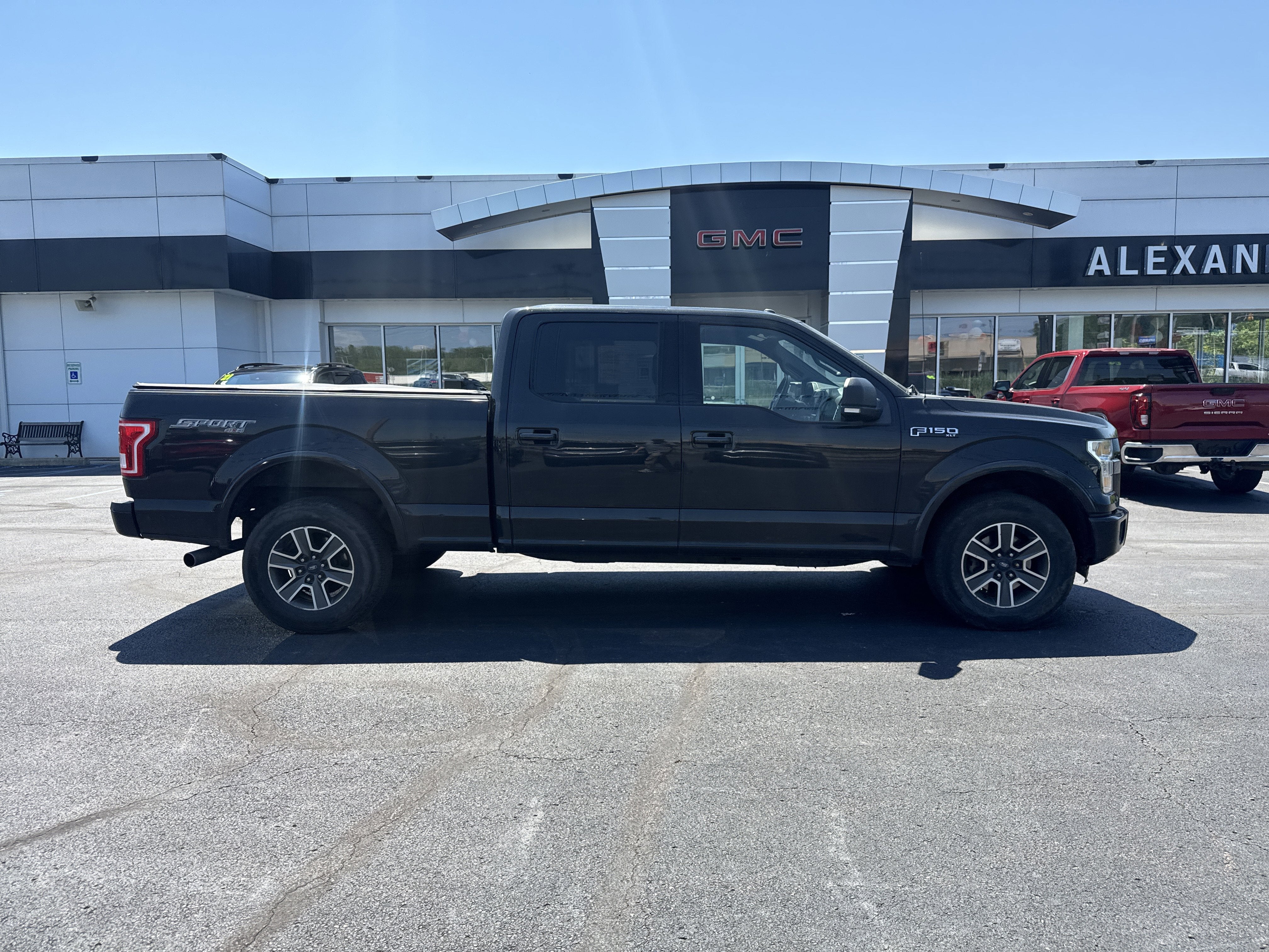 2015 Ford F-150 XLT w/HD Payload Pkg
