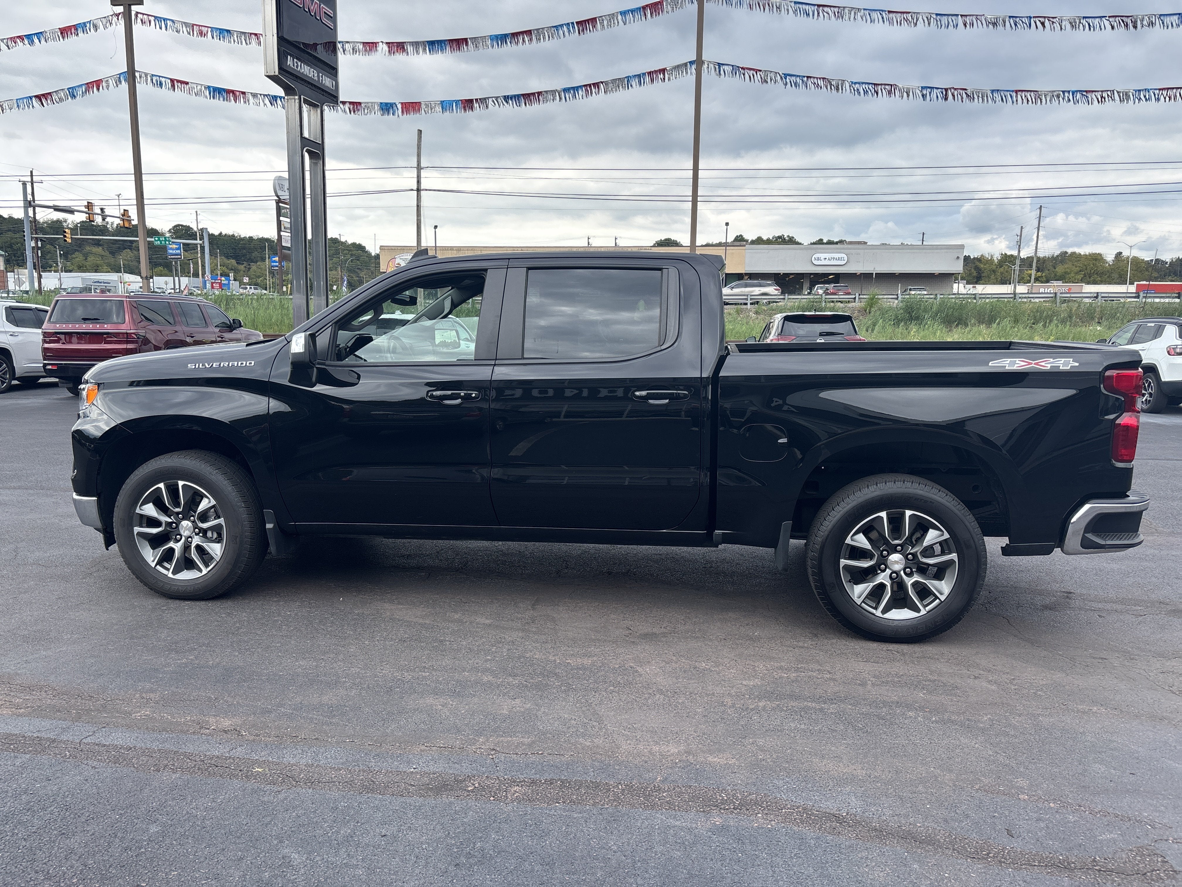 2024 Chevrolet Silverado 1500 LT (2FL)