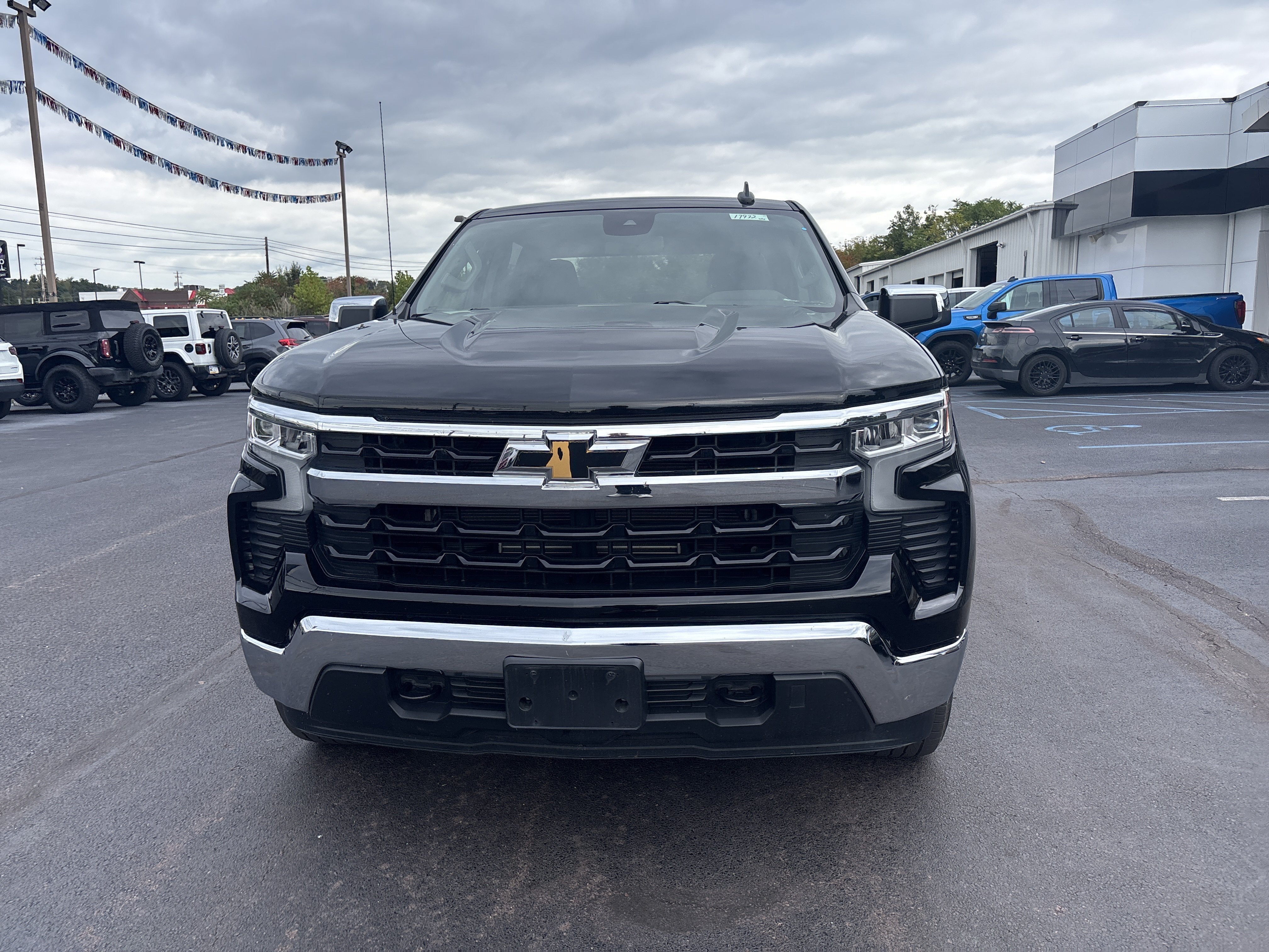 2024 Chevrolet Silverado 1500 LT (2FL)
