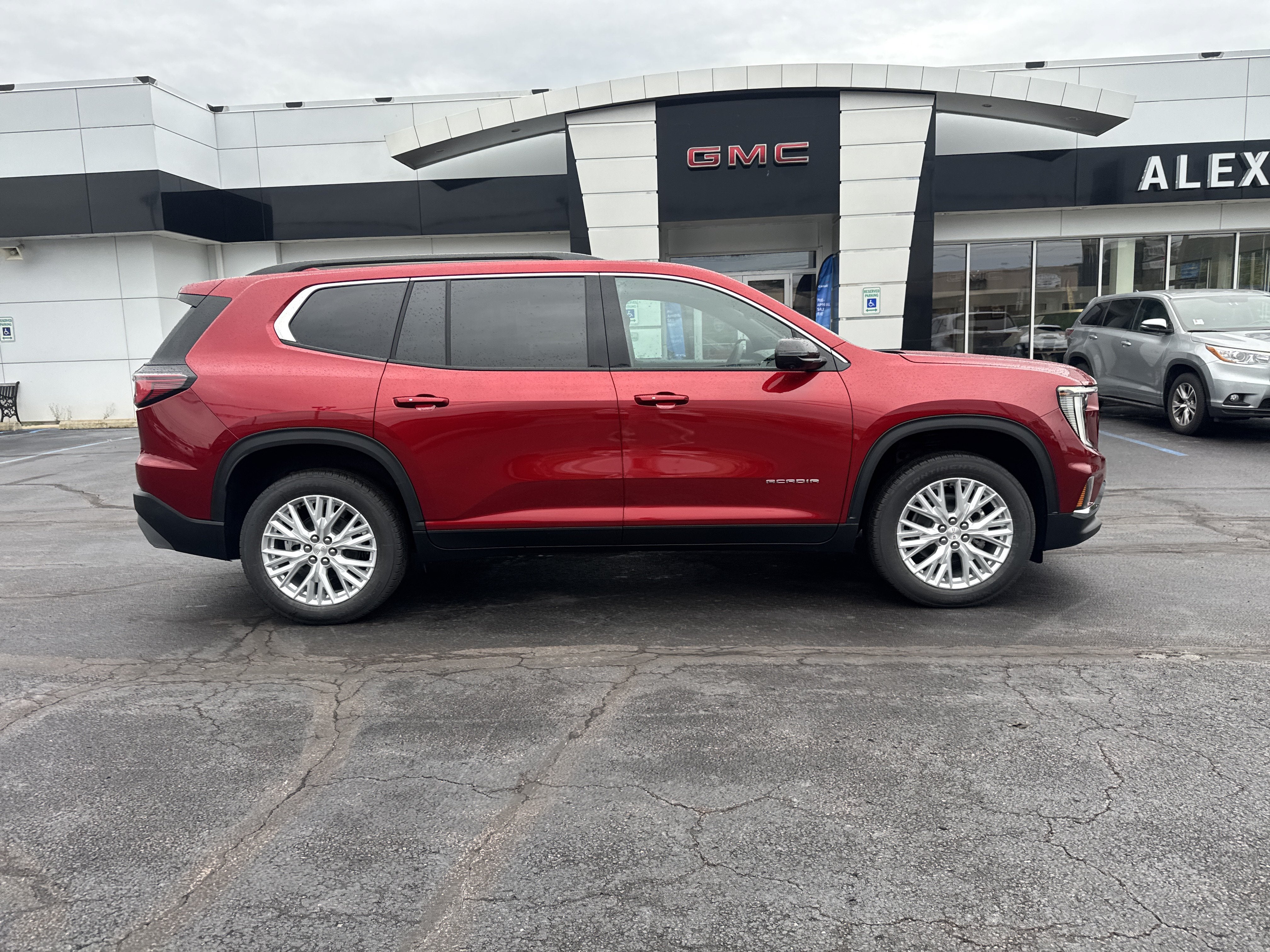 2027 GMC Acadia Elevation