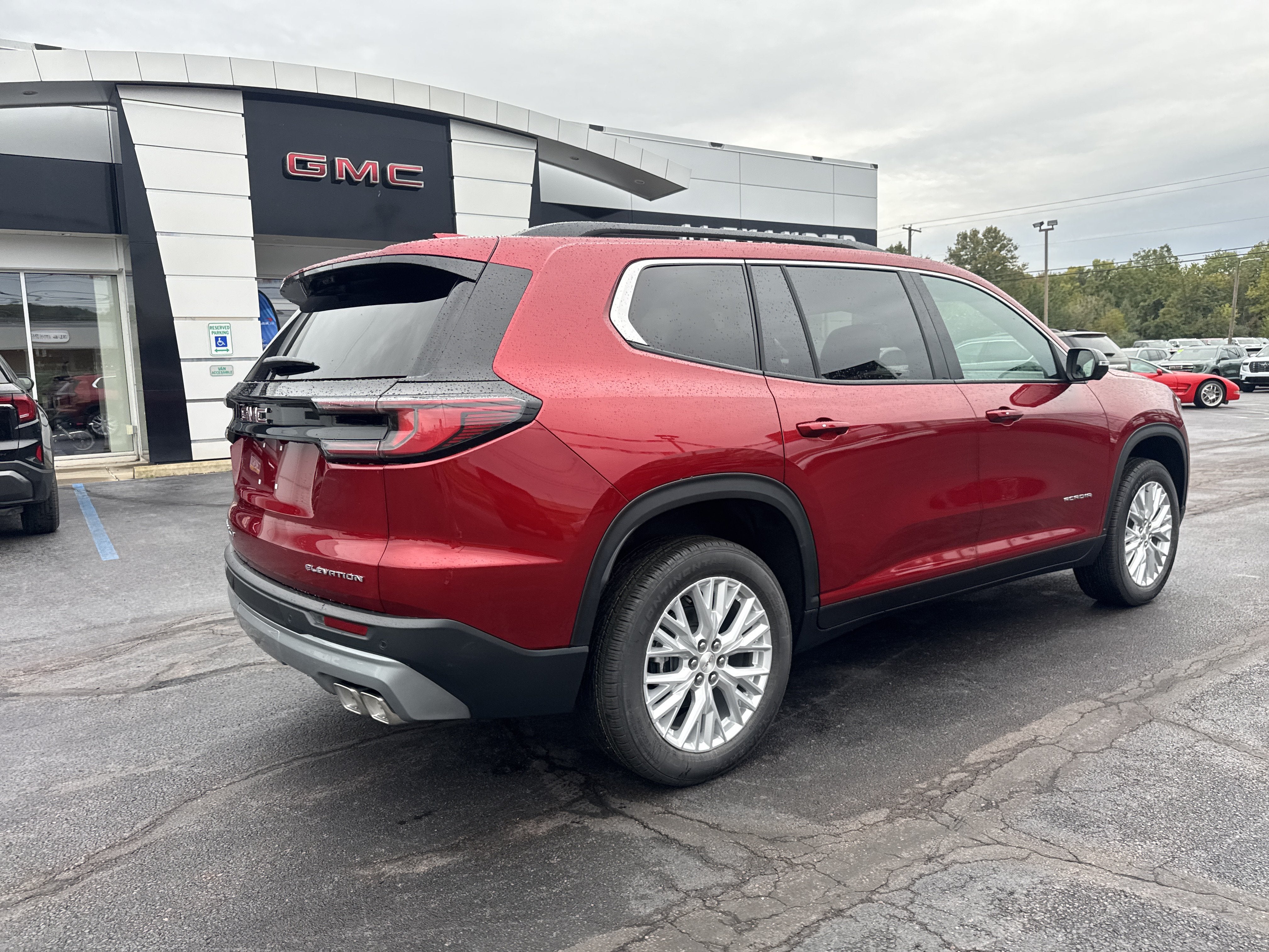 2027 GMC Acadia Elevation