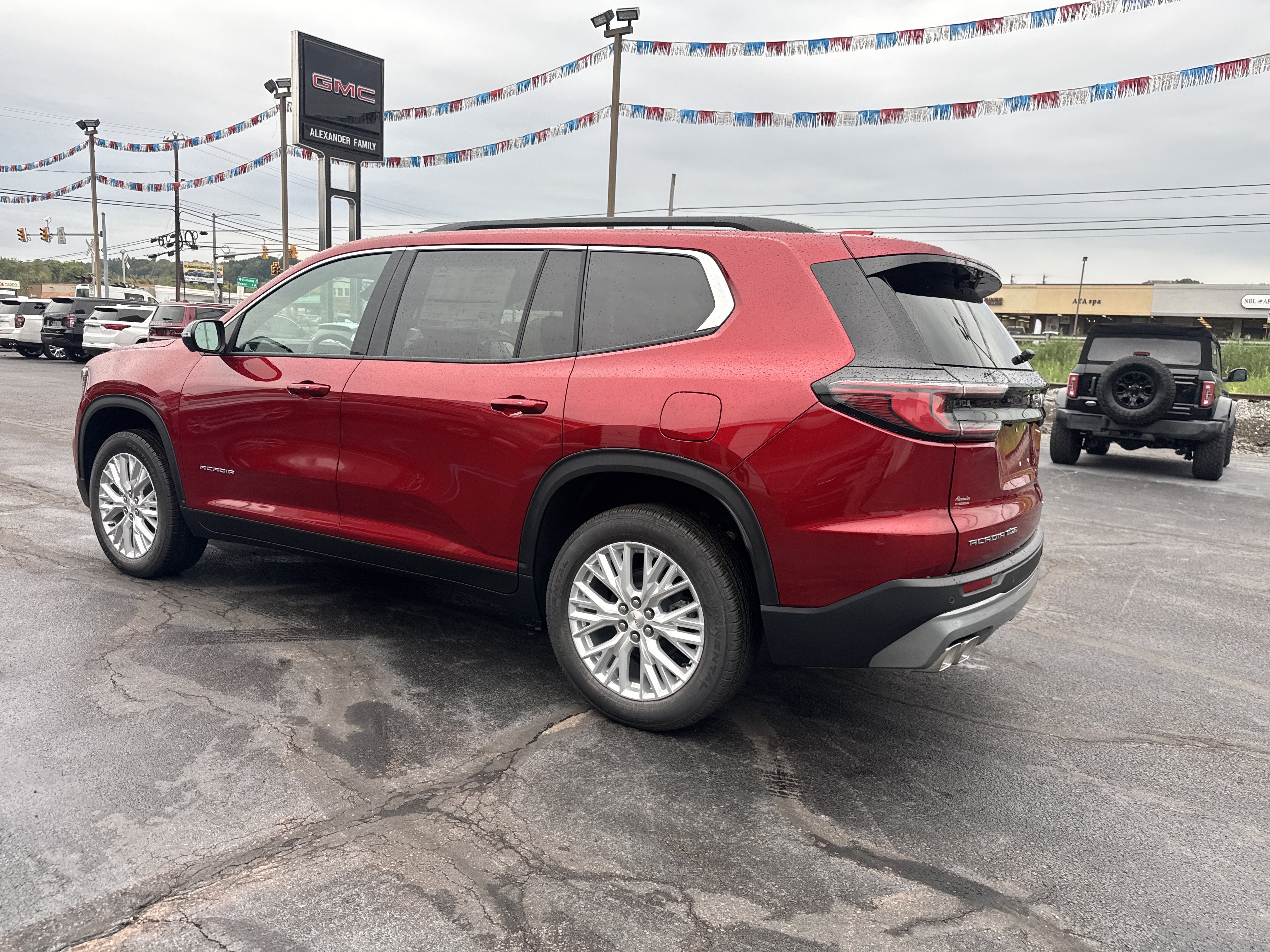 2027 GMC Acadia Elevation