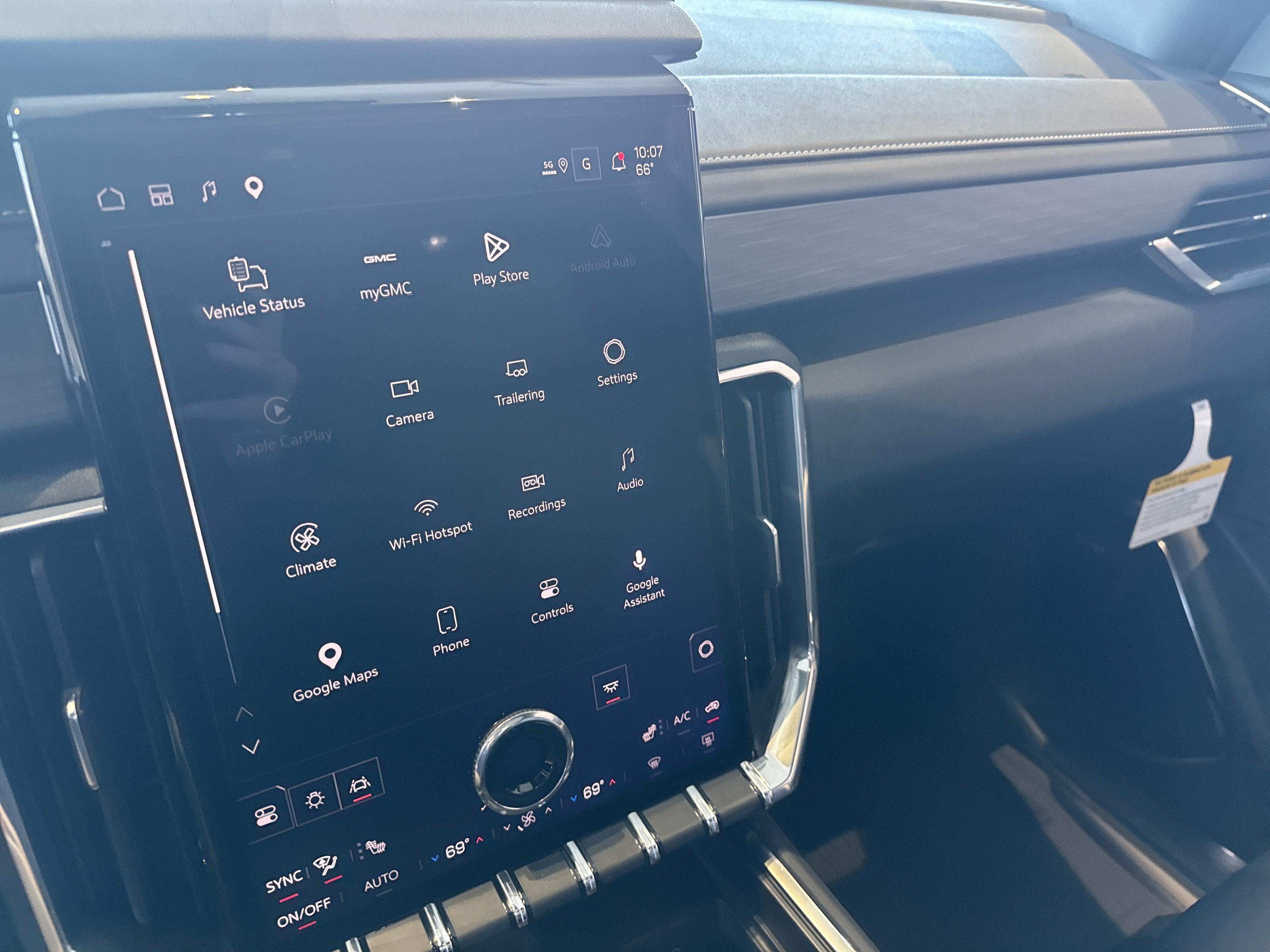 2027 GMC Acadia Elevation