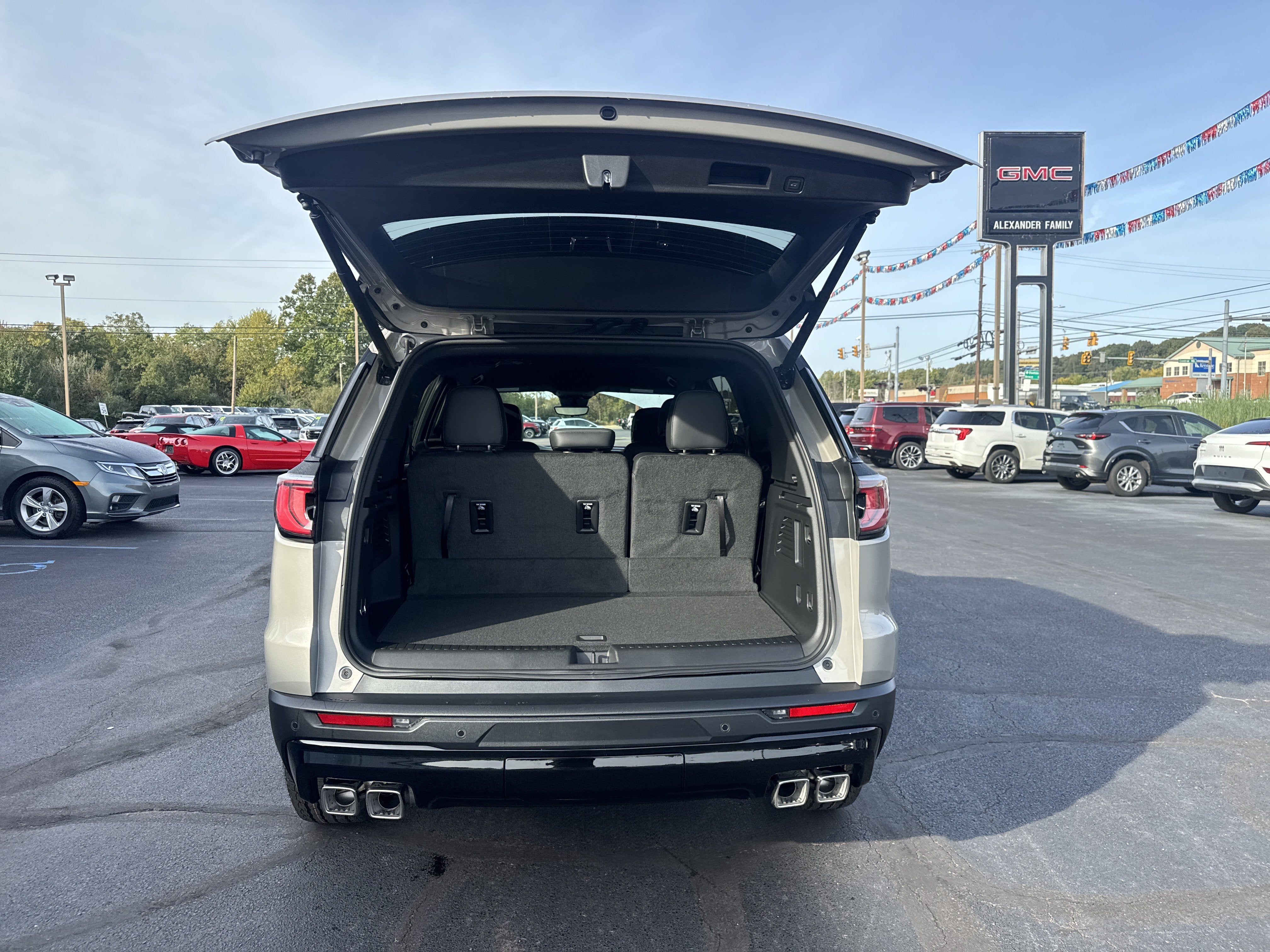 2027 GMC Acadia AT4