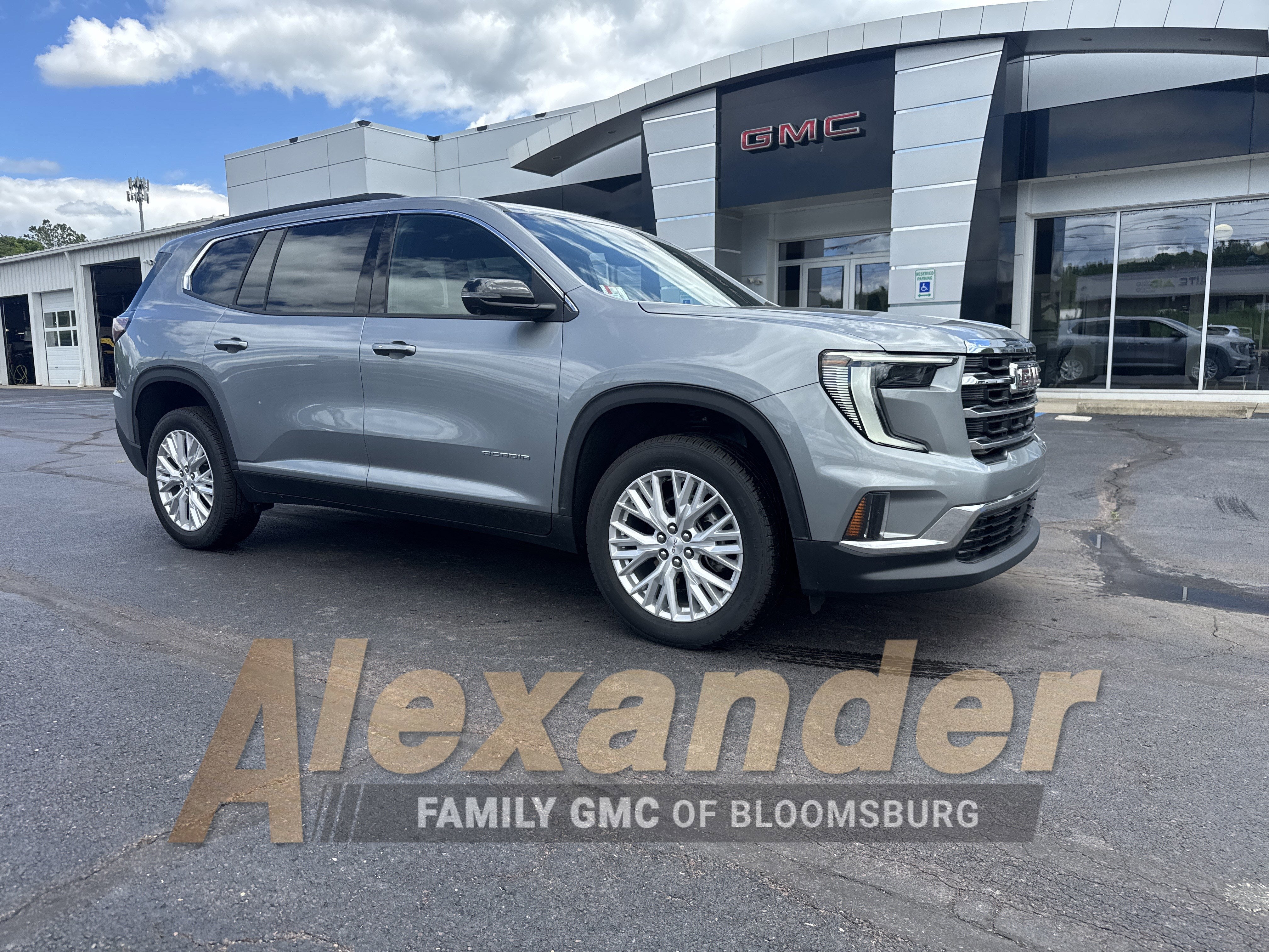 2026 GMC Acadia Elevation