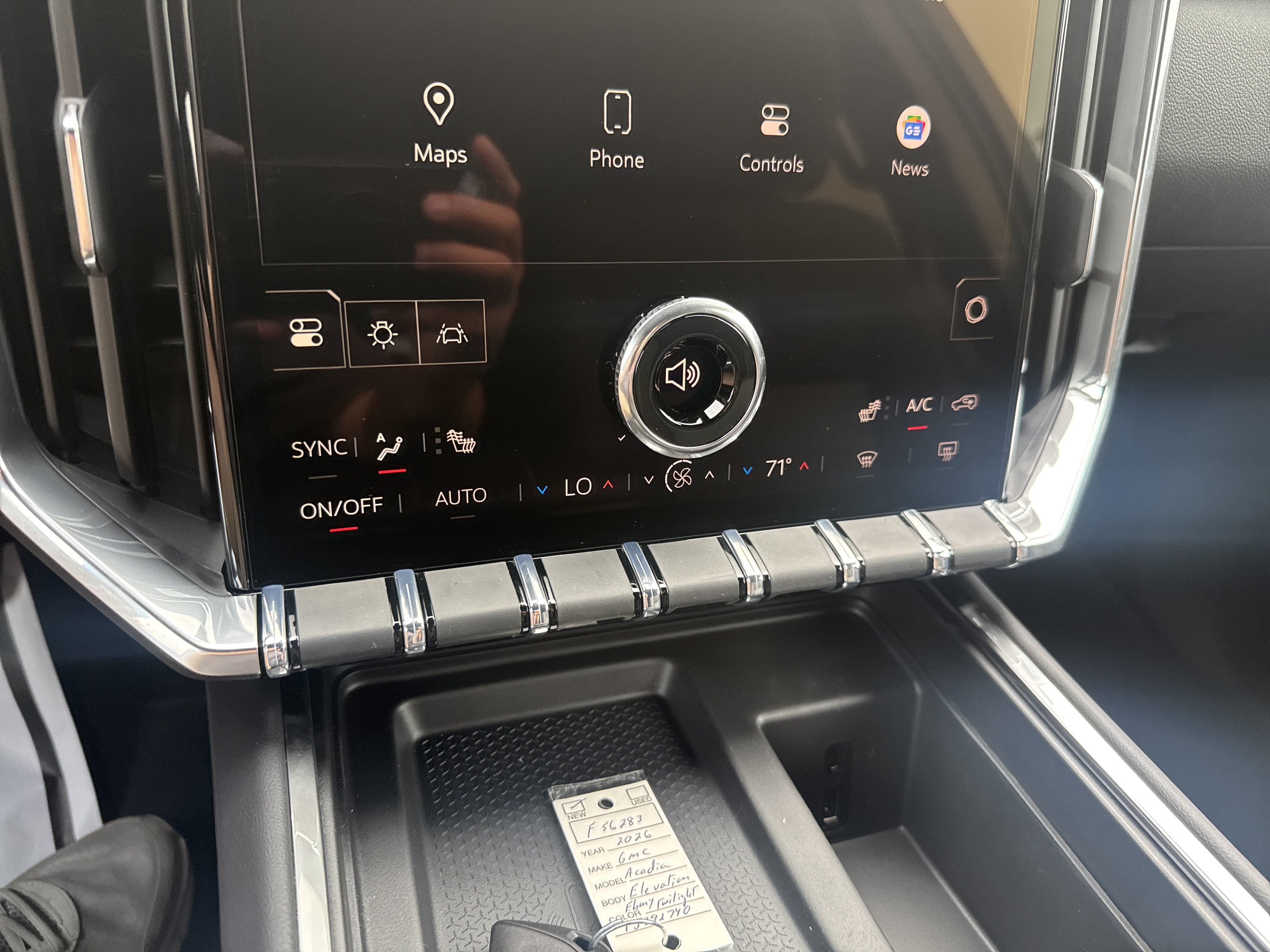 2026 GMC Acadia Elevation