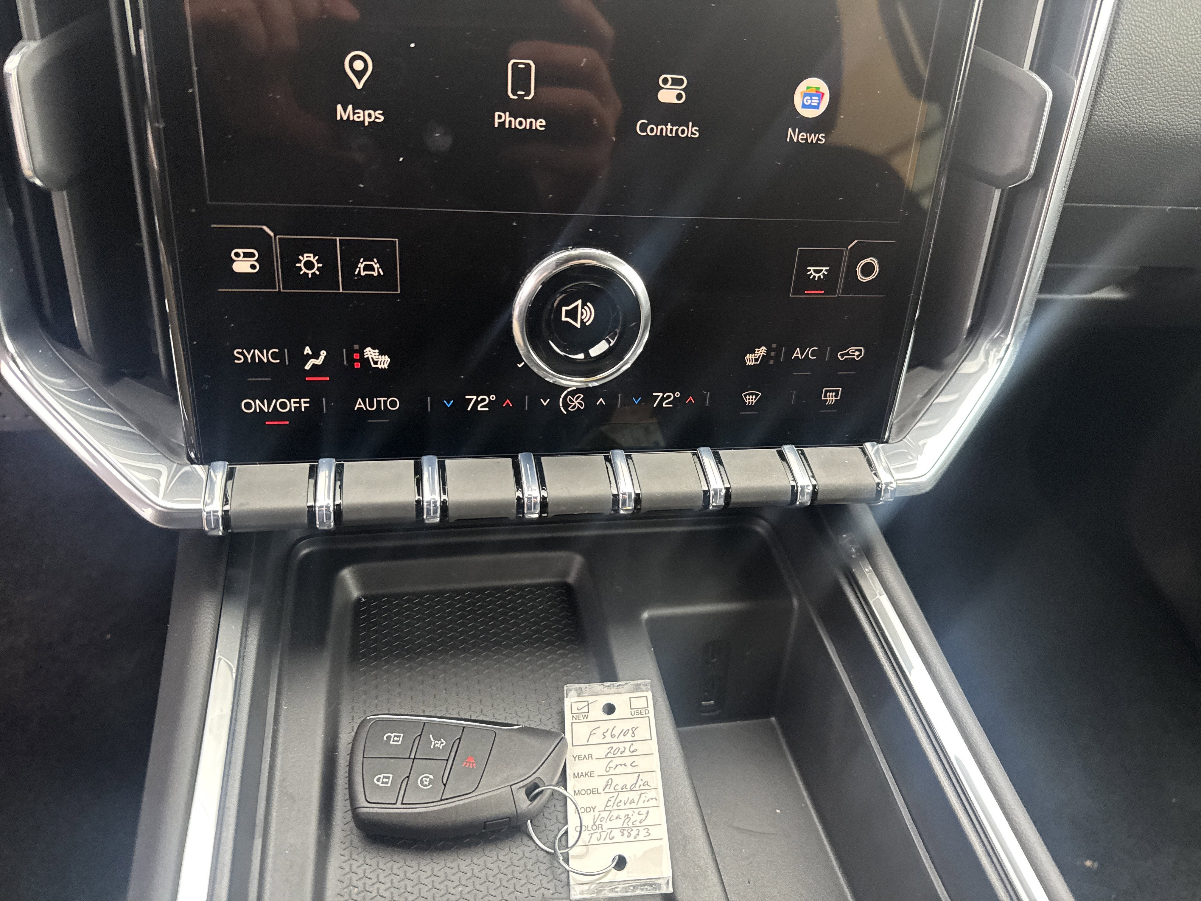 2026 GMC Acadia Elevation