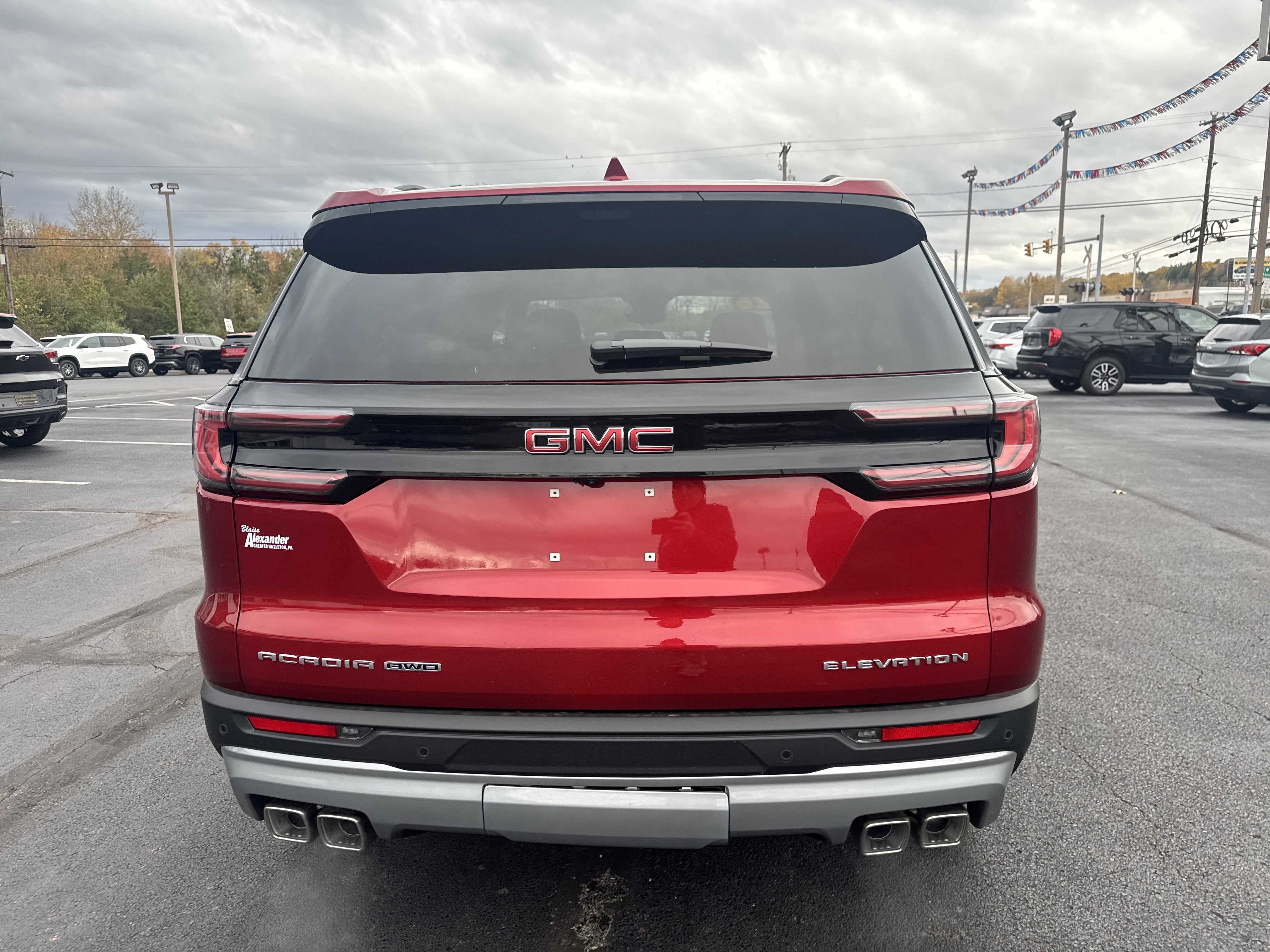 2026 GMC Acadia Elevation