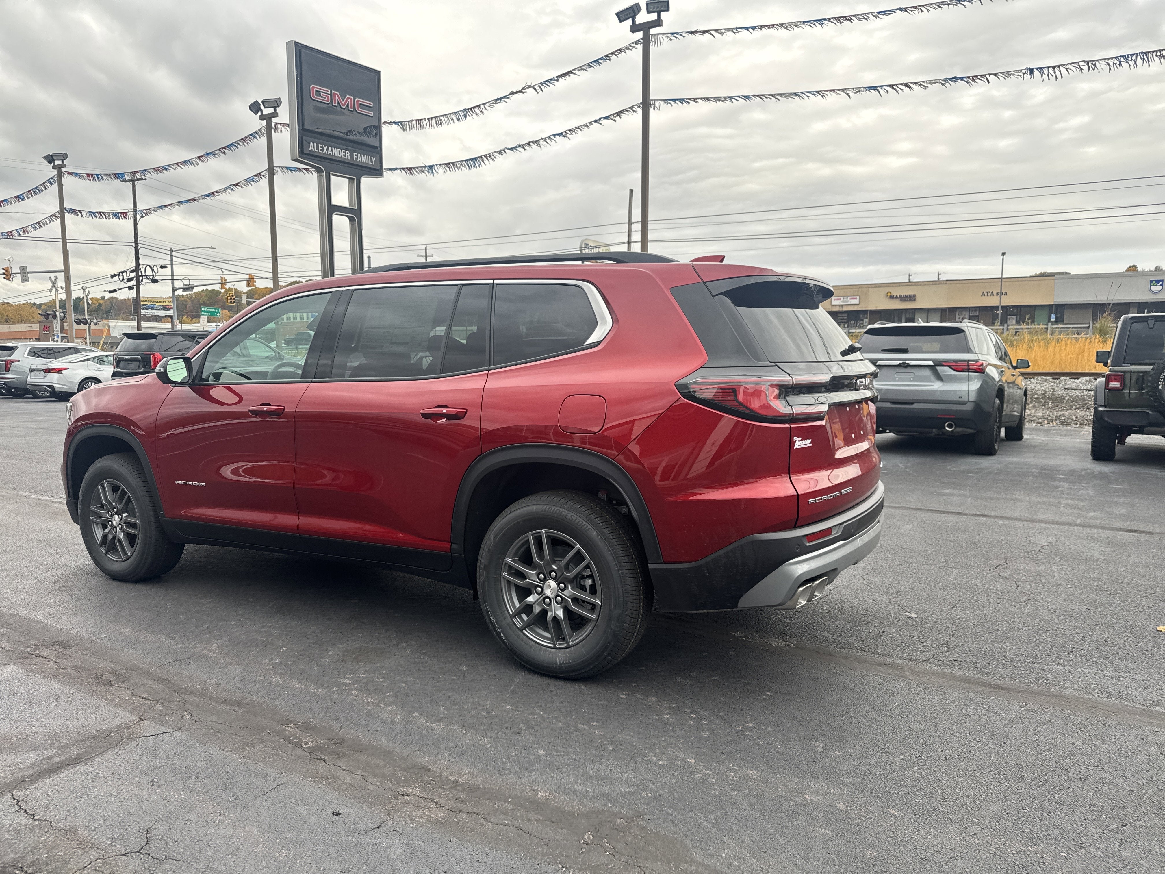 2026 GMC Acadia Elevation