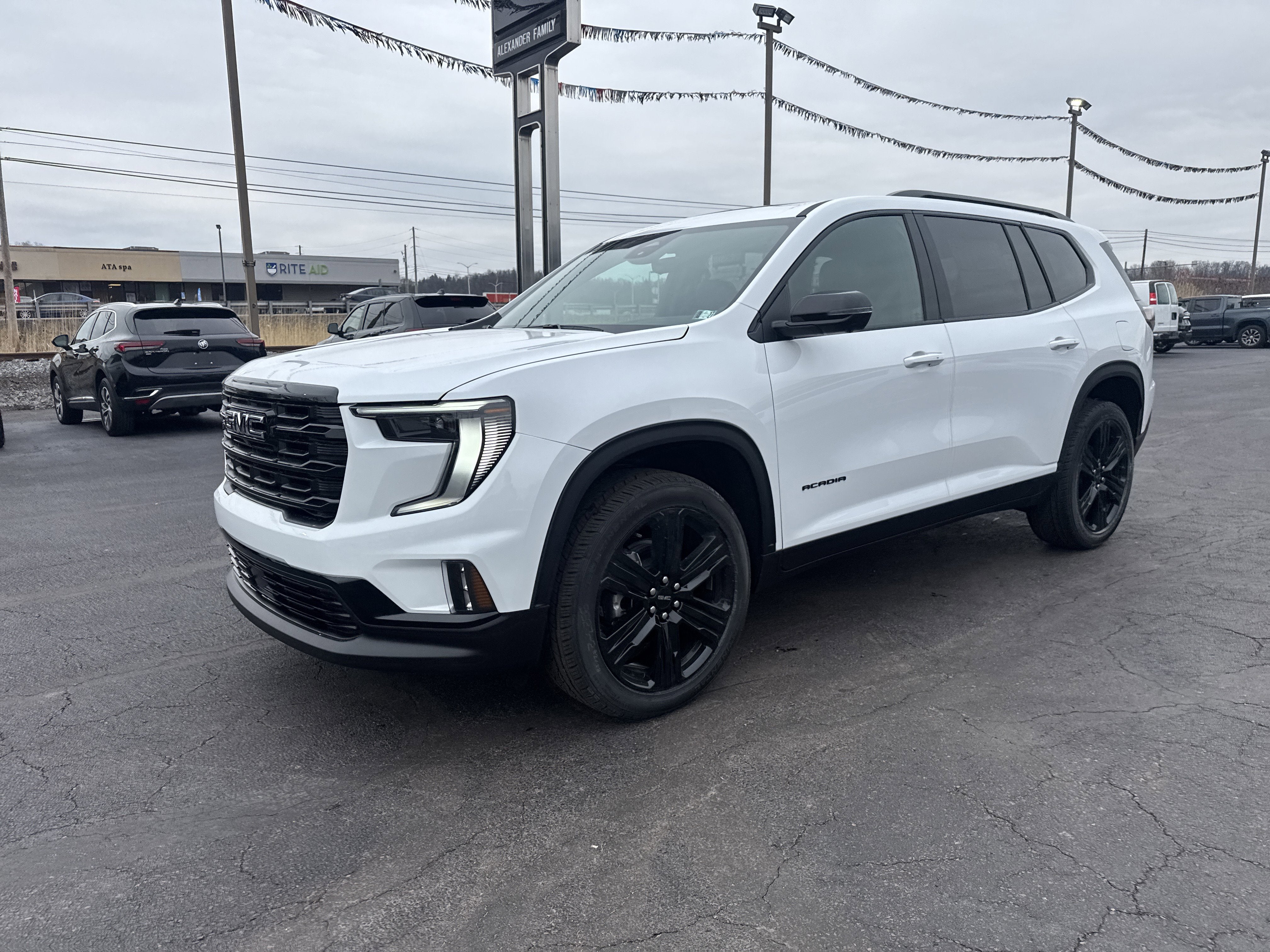 2026 GMC Acadia Elevation