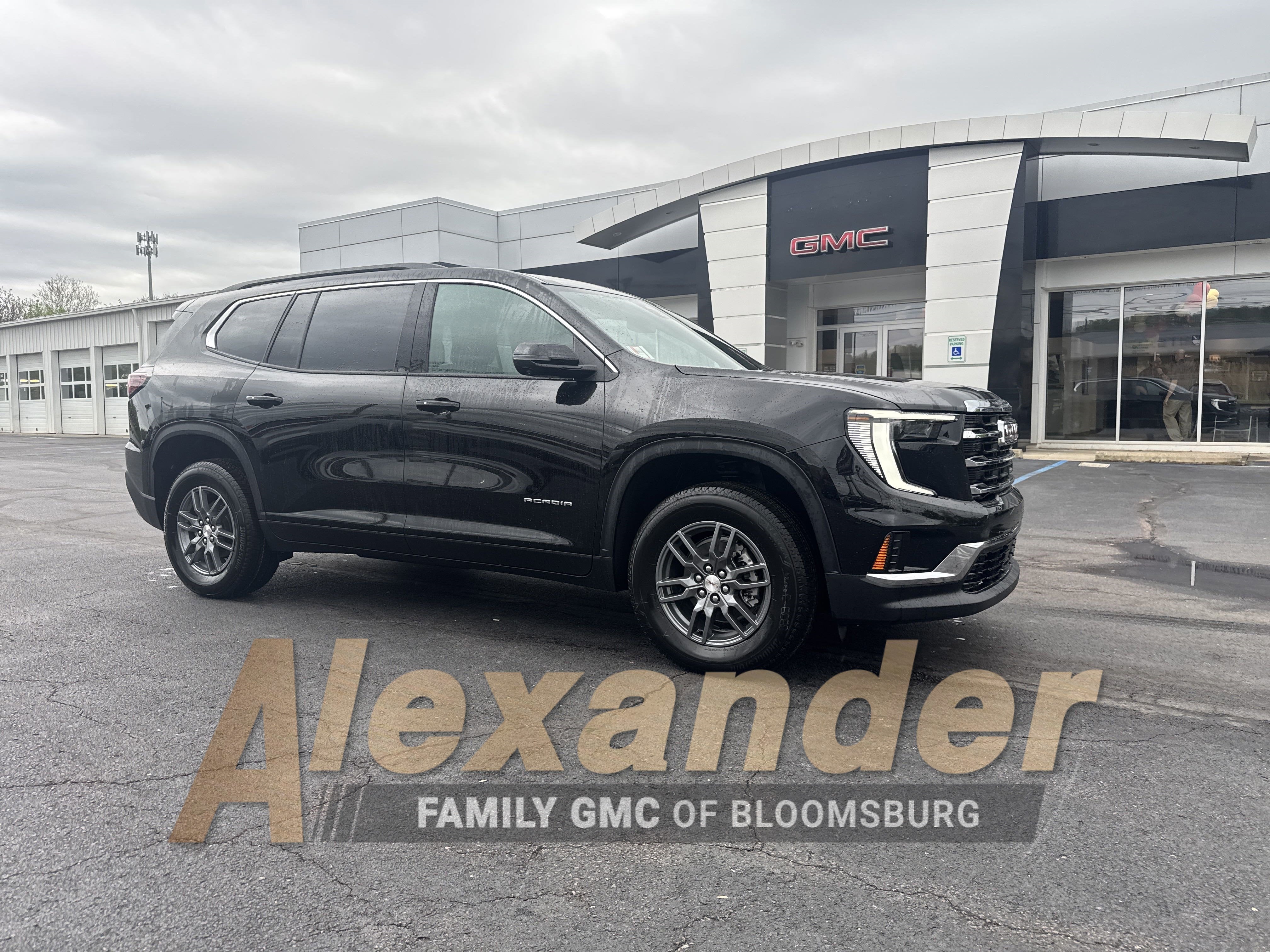 2025 GMC Acadia Elevation