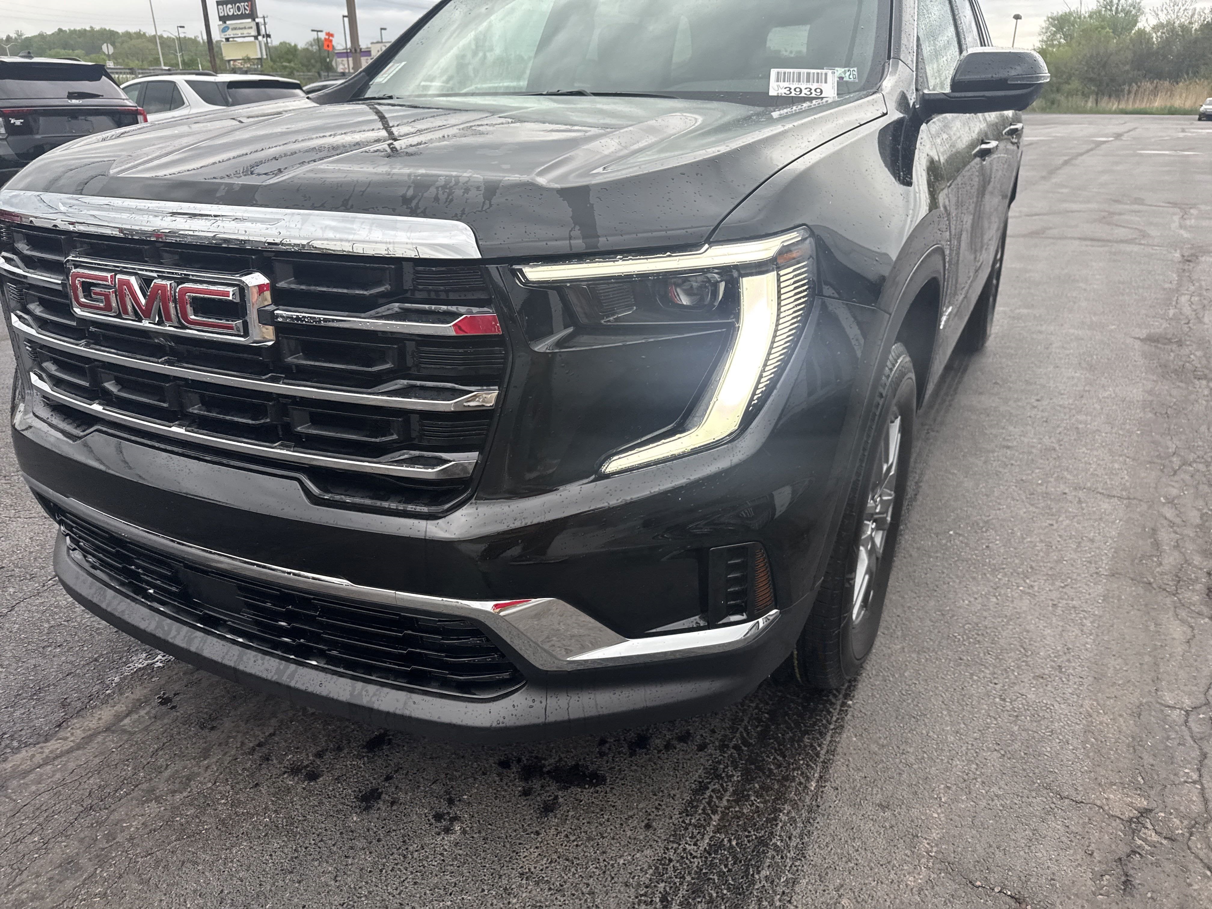 2025 GMC Acadia Elevation