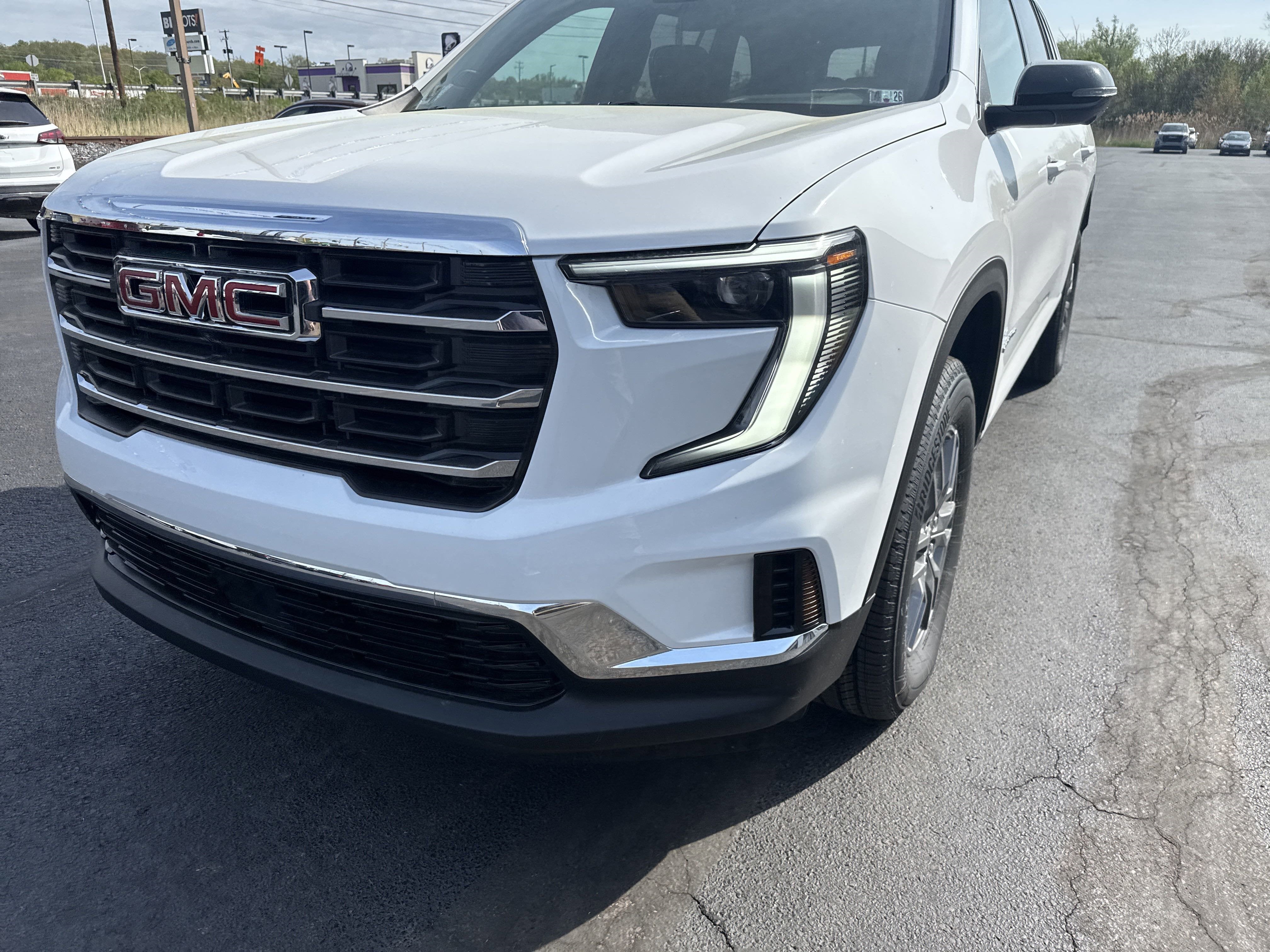 2025 GMC Acadia Elevation