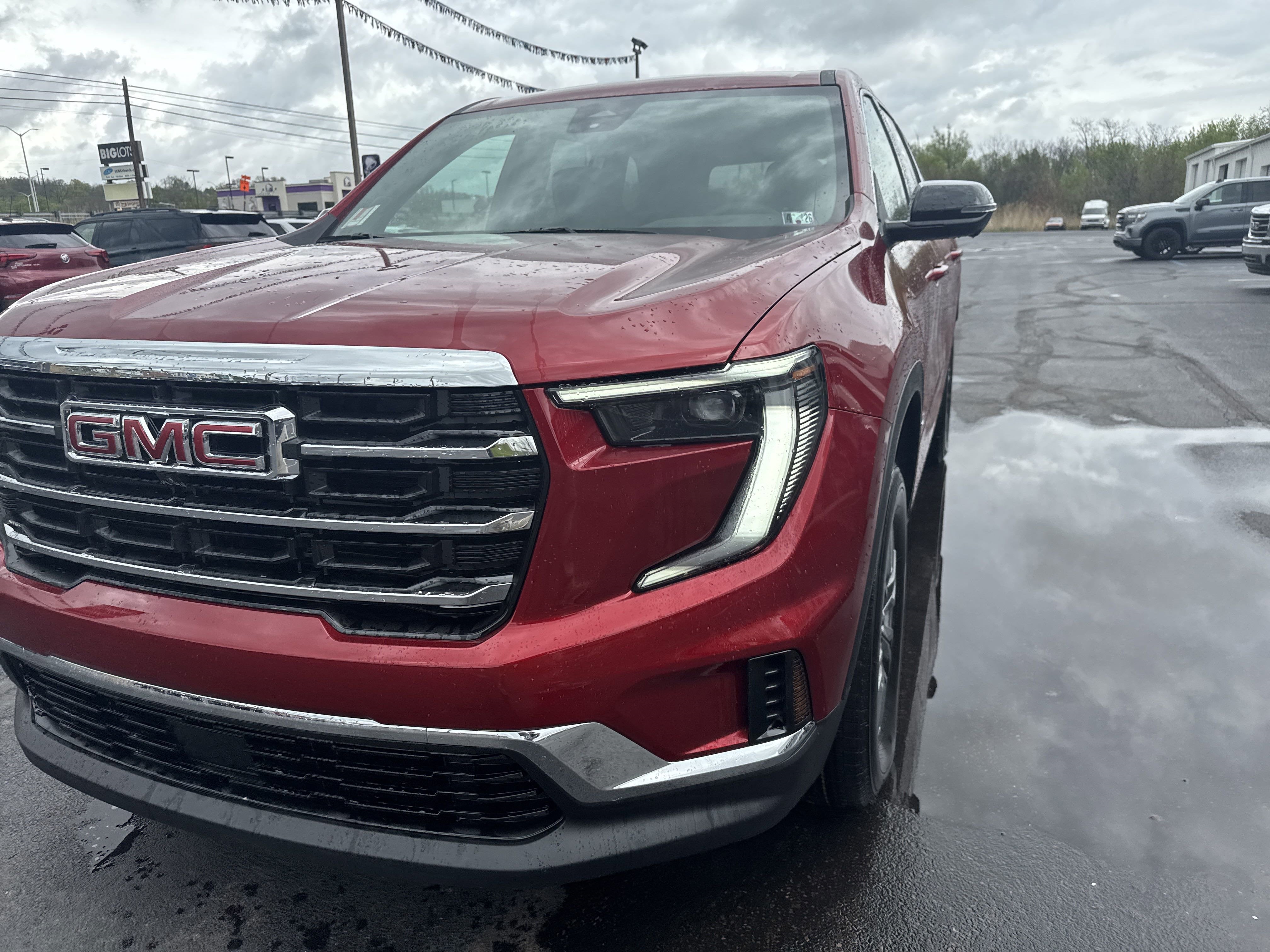 2025 GMC Acadia Elevation