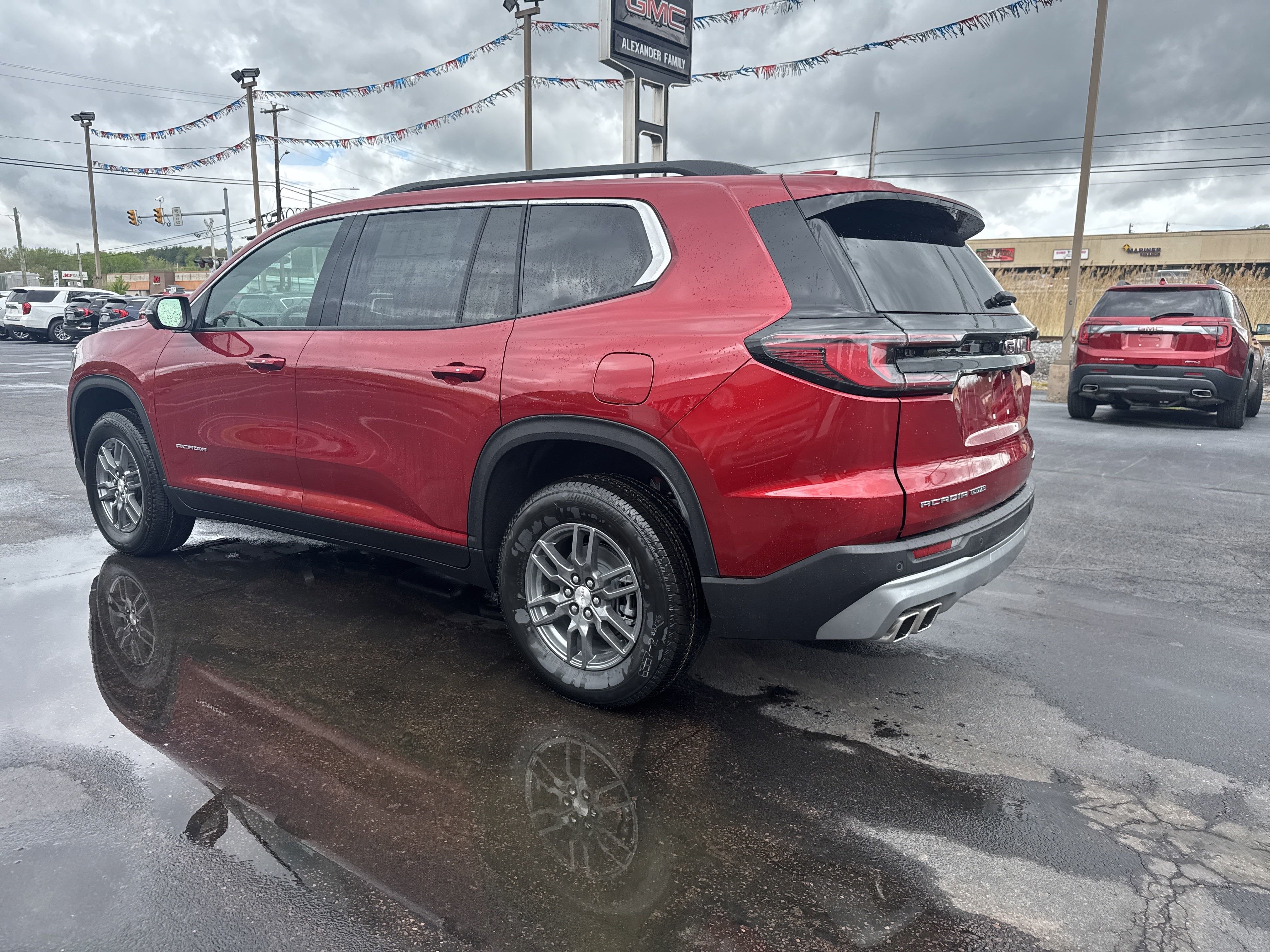 2025 GMC Acadia Elevation