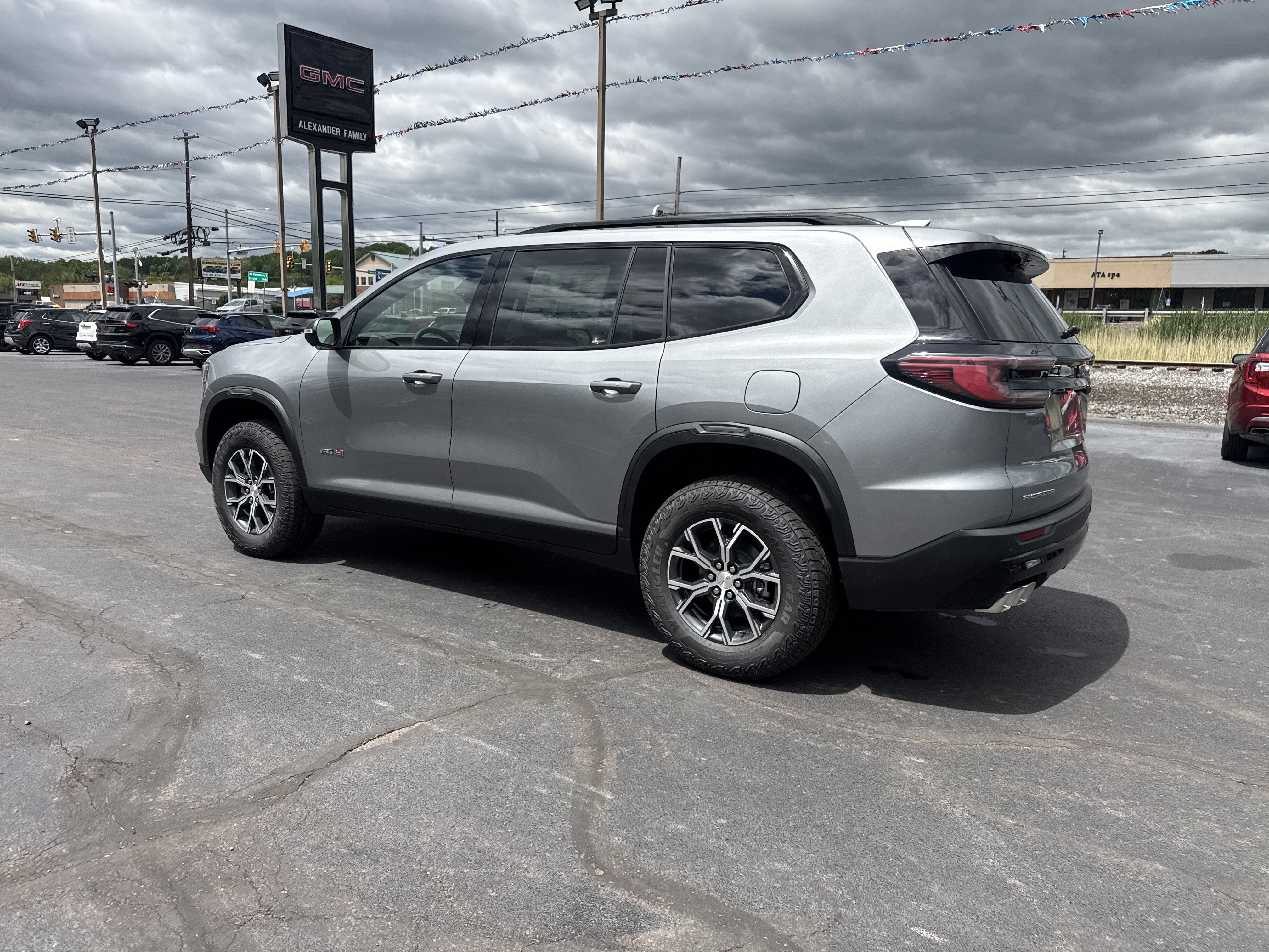 2026 GMC Acadia AT4