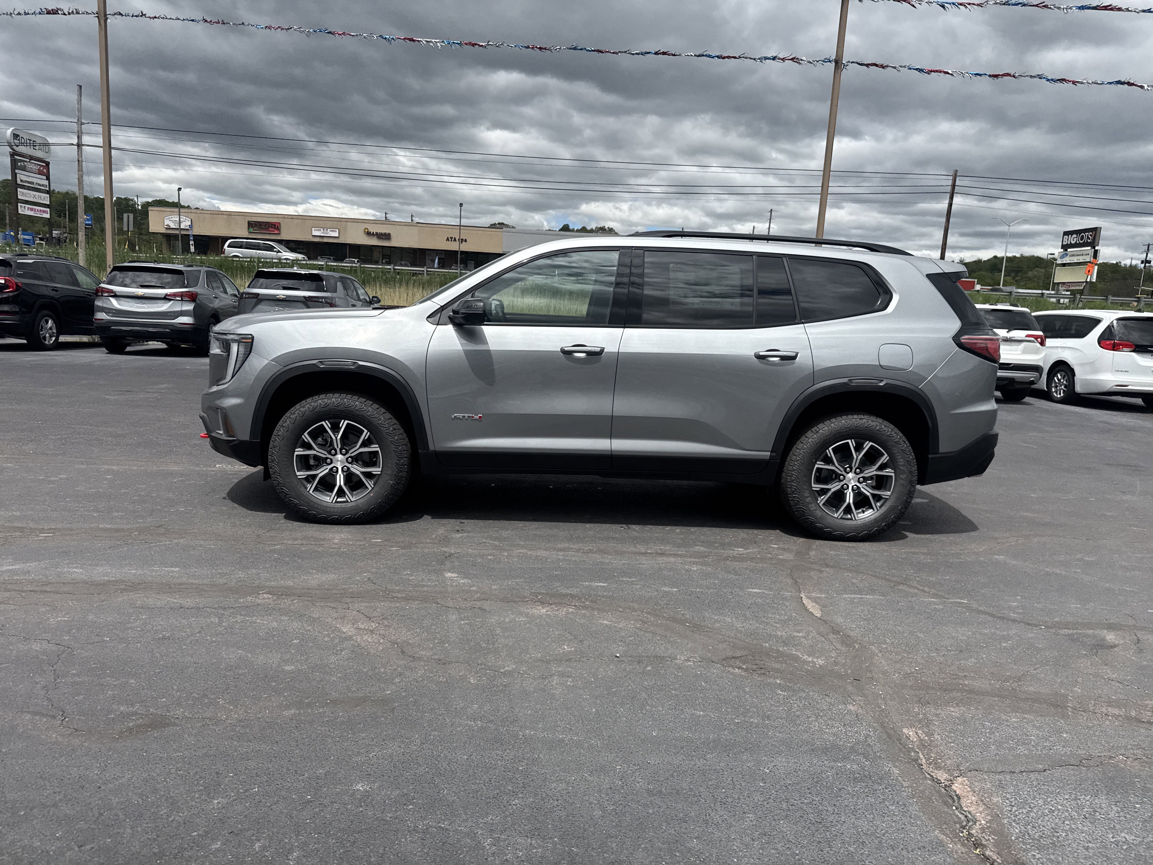 2026 GMC Acadia AT4