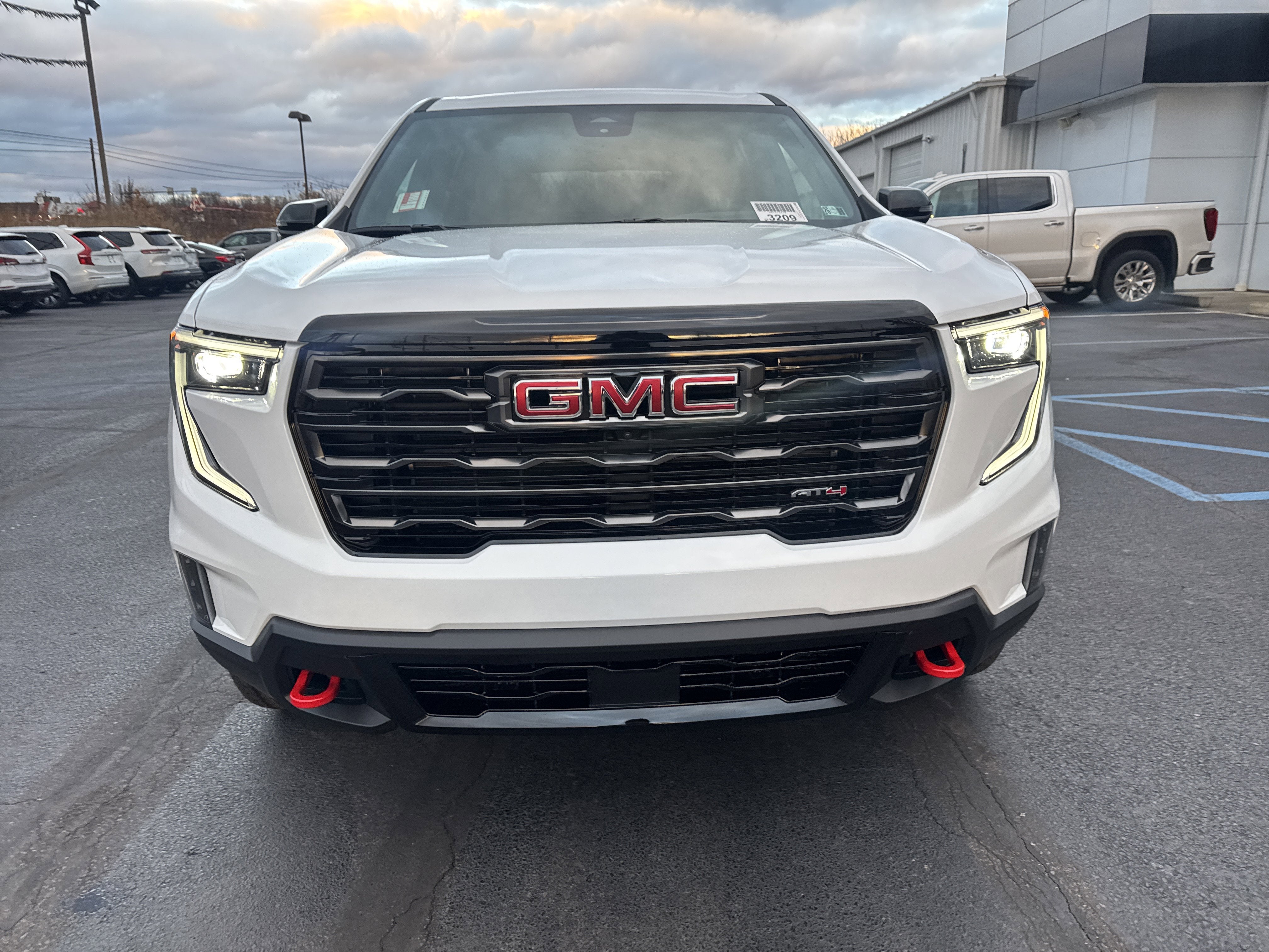 2026 GMC Acadia AT4