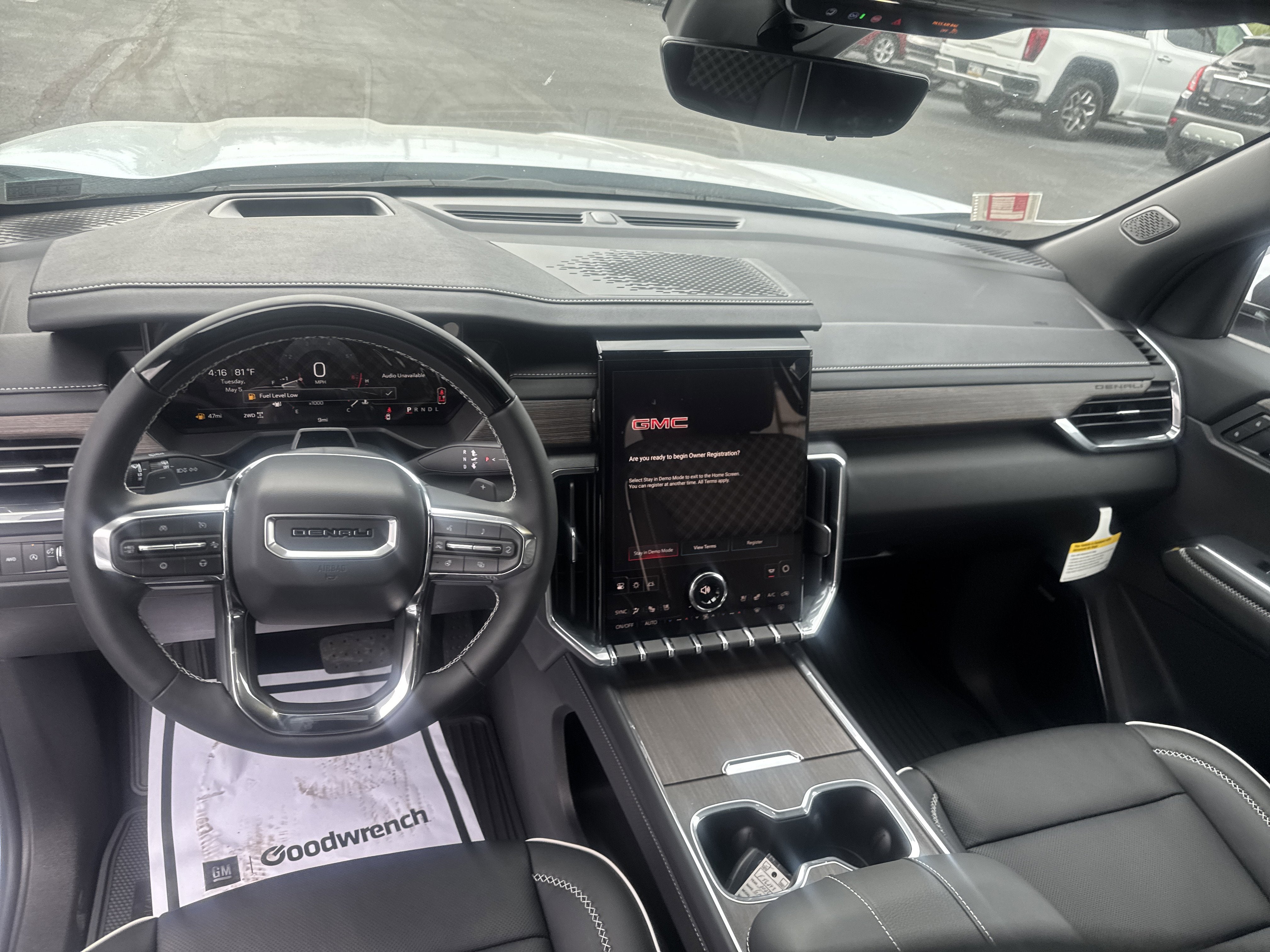2026 GMC Acadia Denali