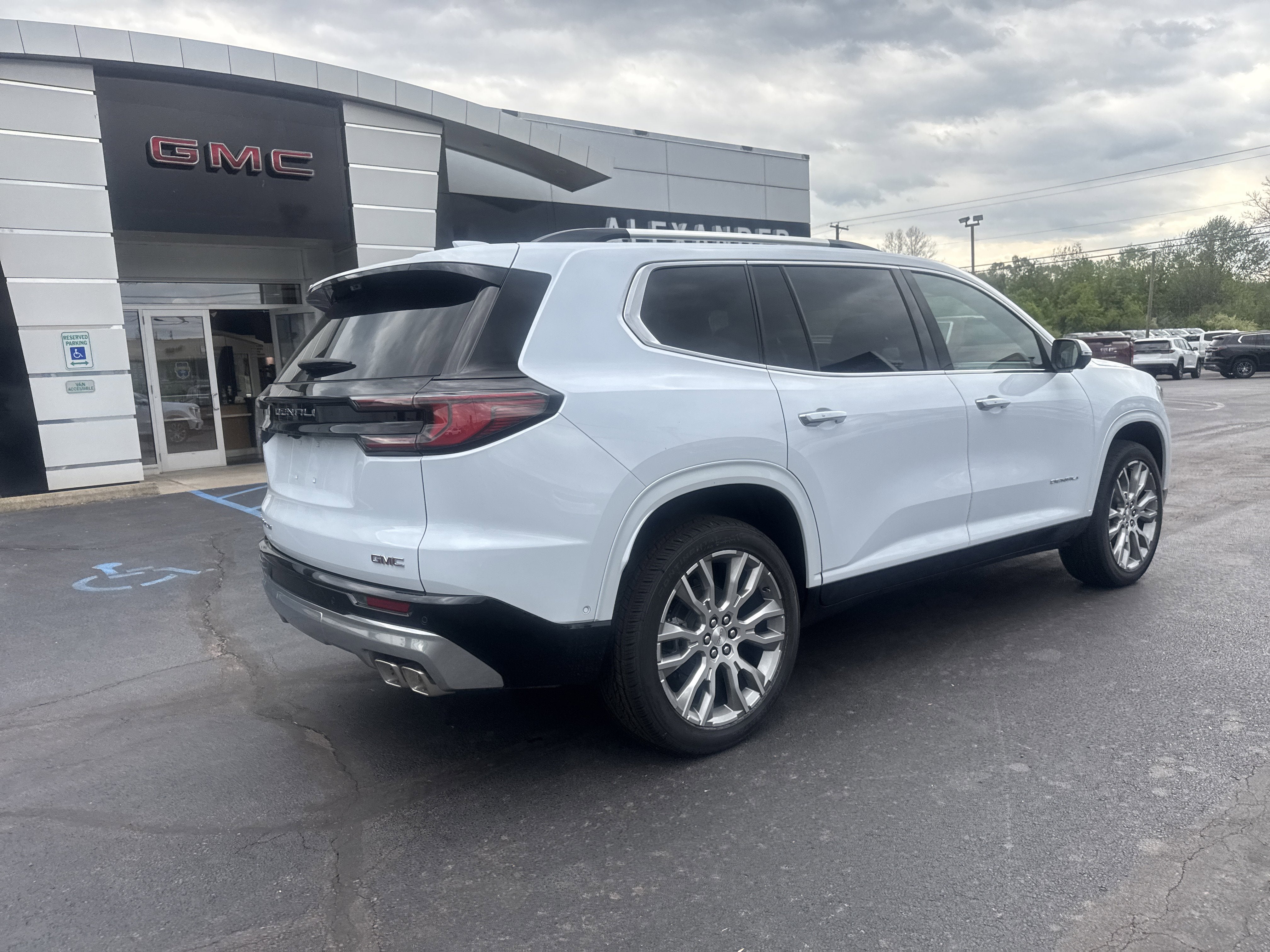 2026 GMC Acadia Denali