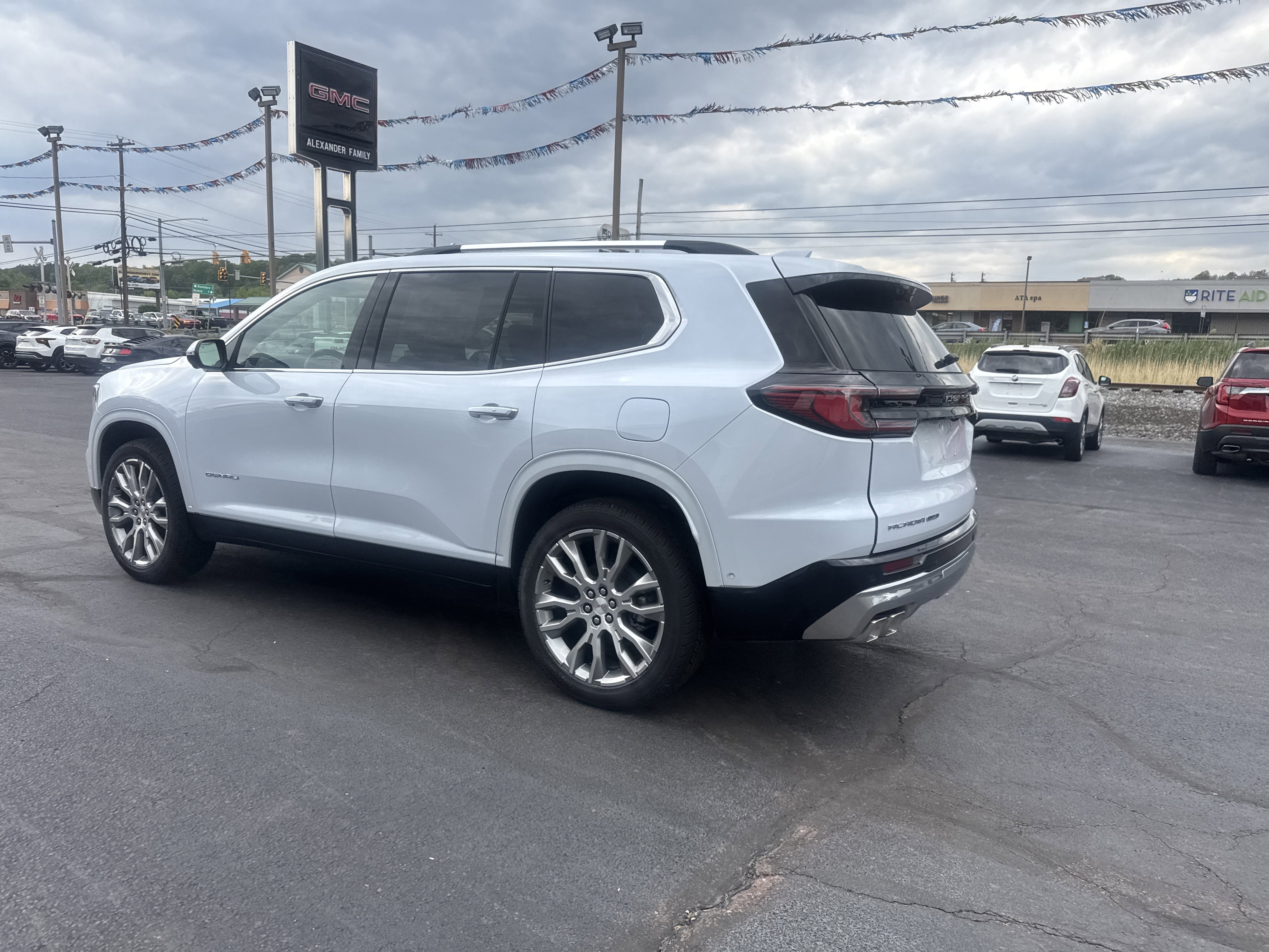 2026 GMC Acadia Denali