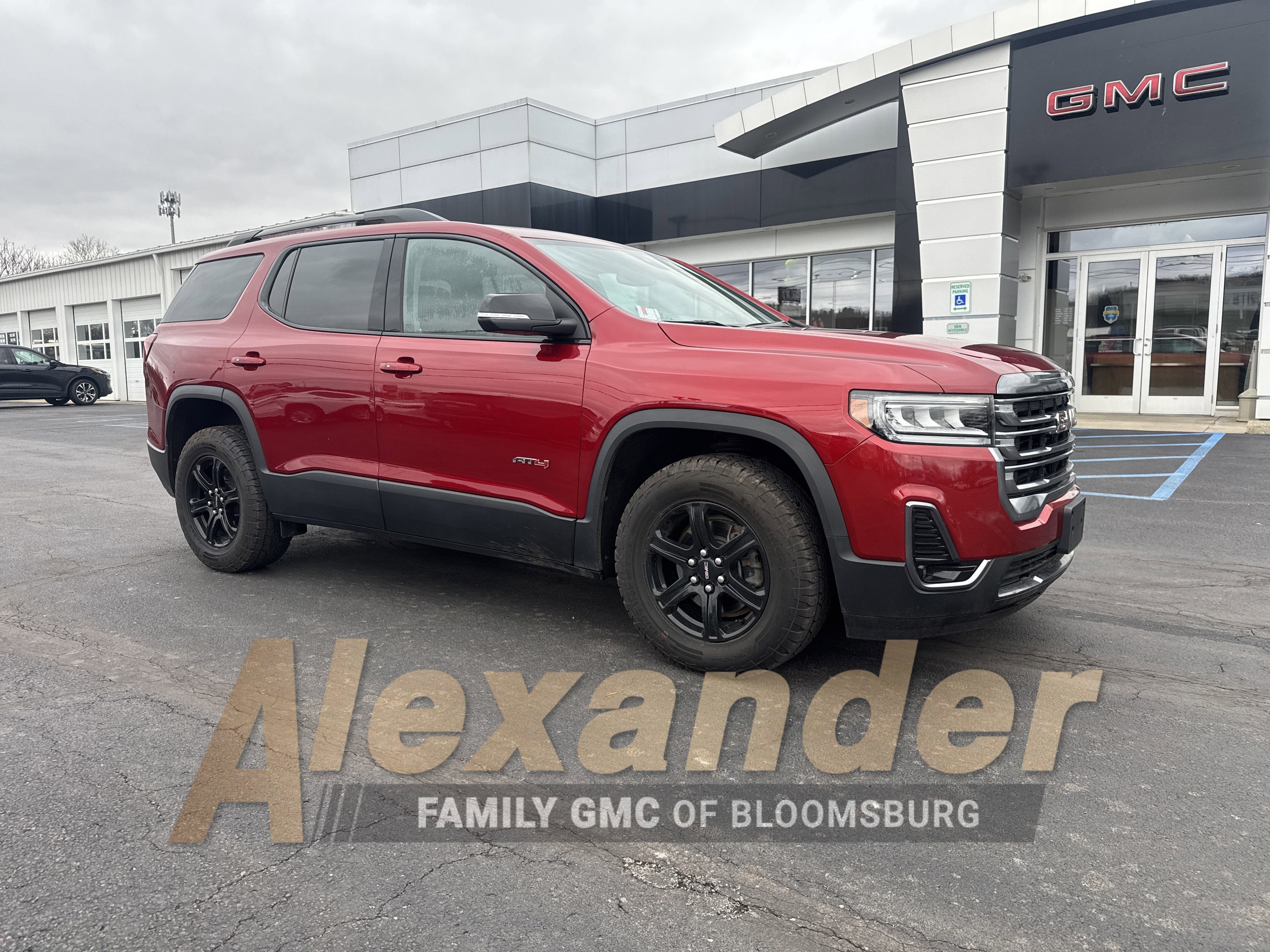 2023 GMC Acadia AT4