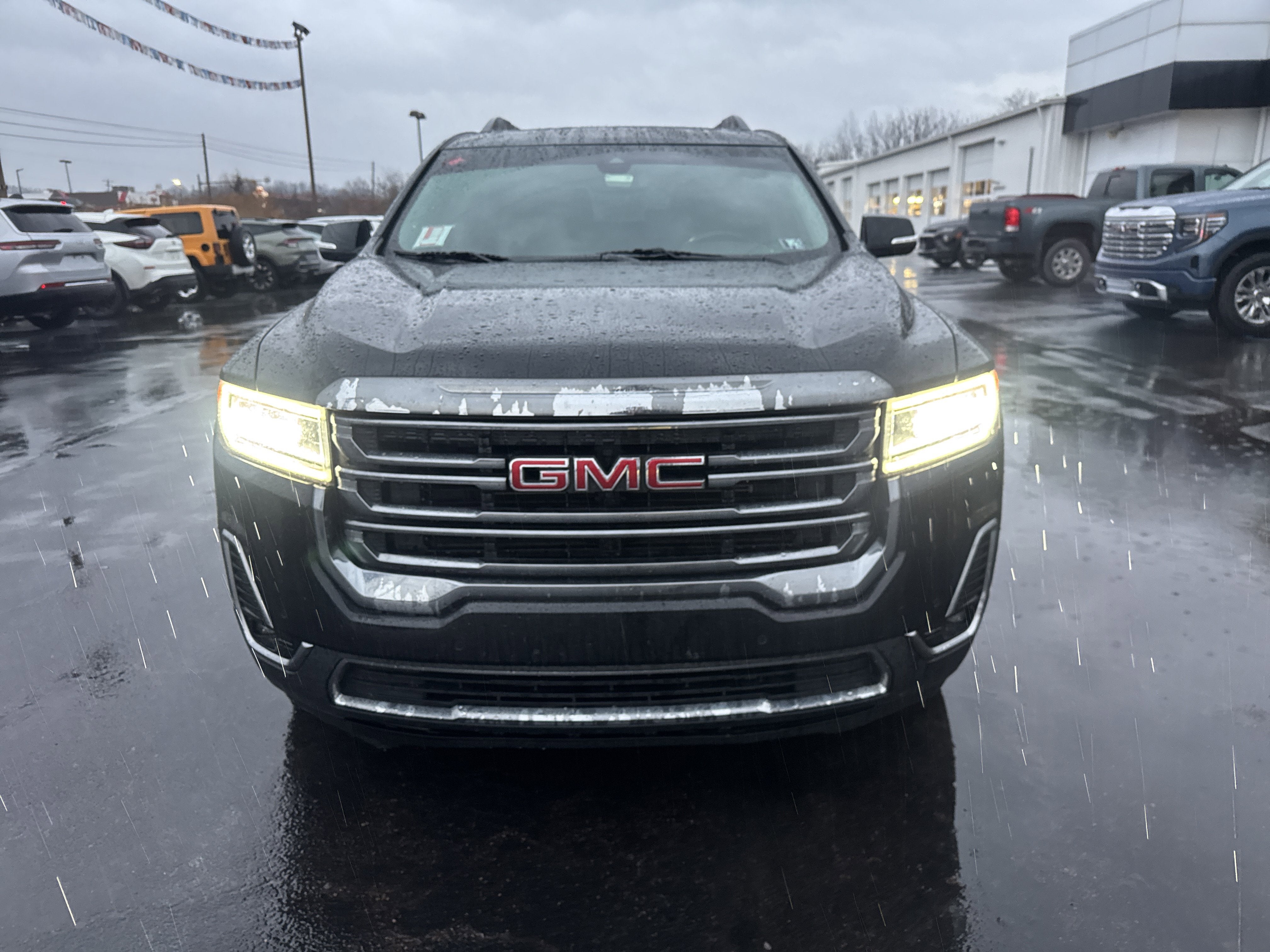 2021 GMC Acadia AT4