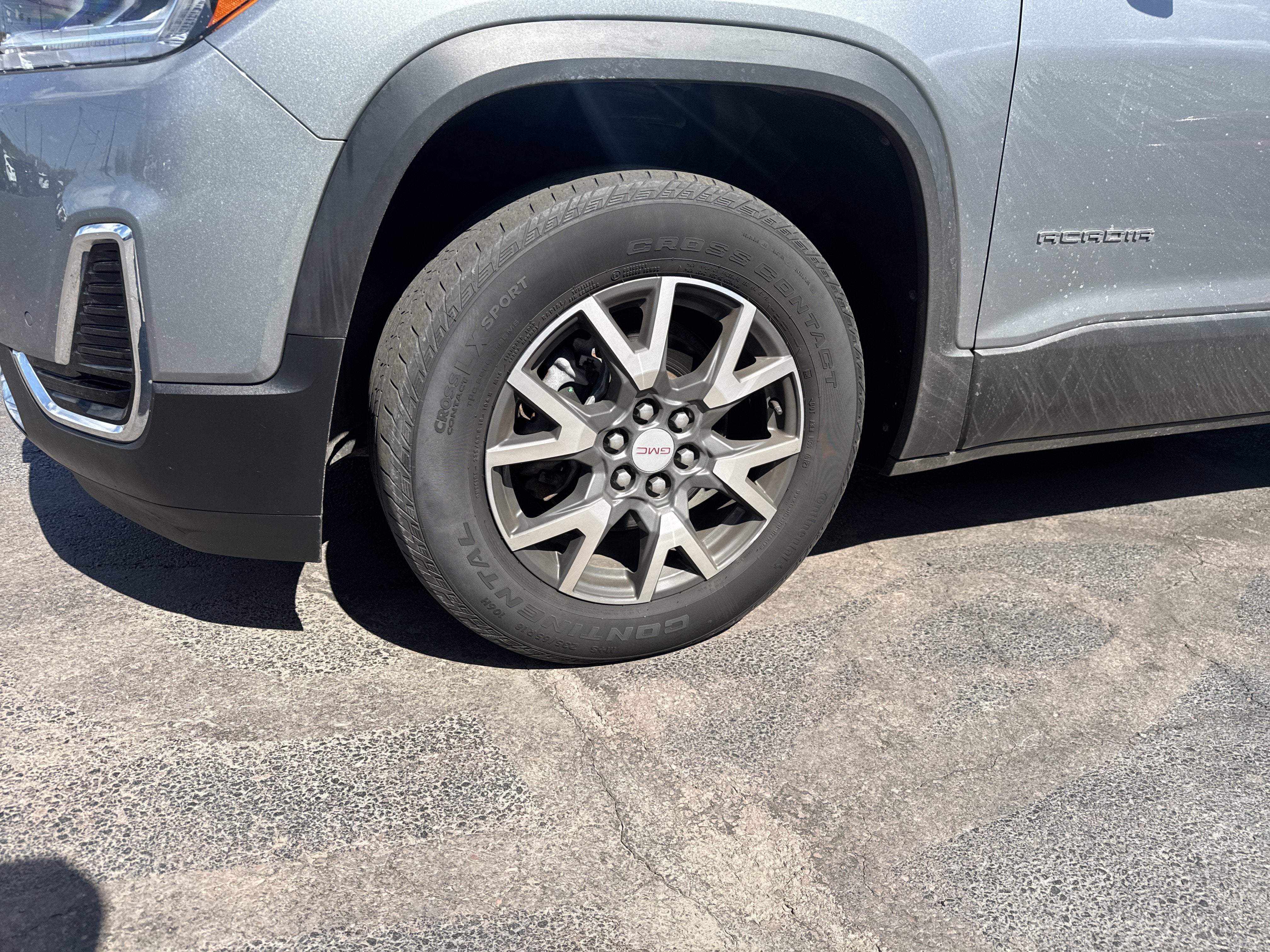 2023 GMC Acadia SLE