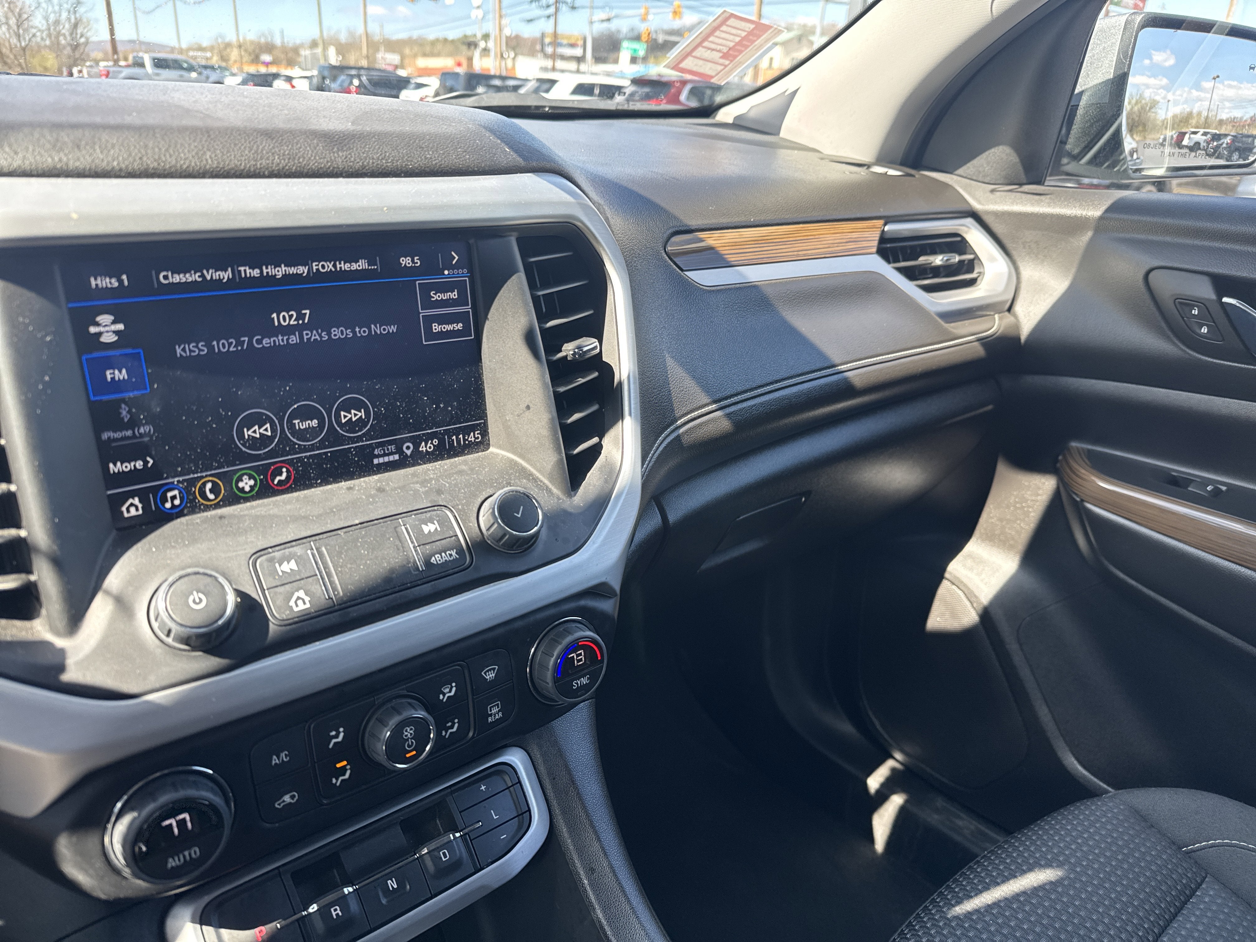 2023 GMC Acadia SLE