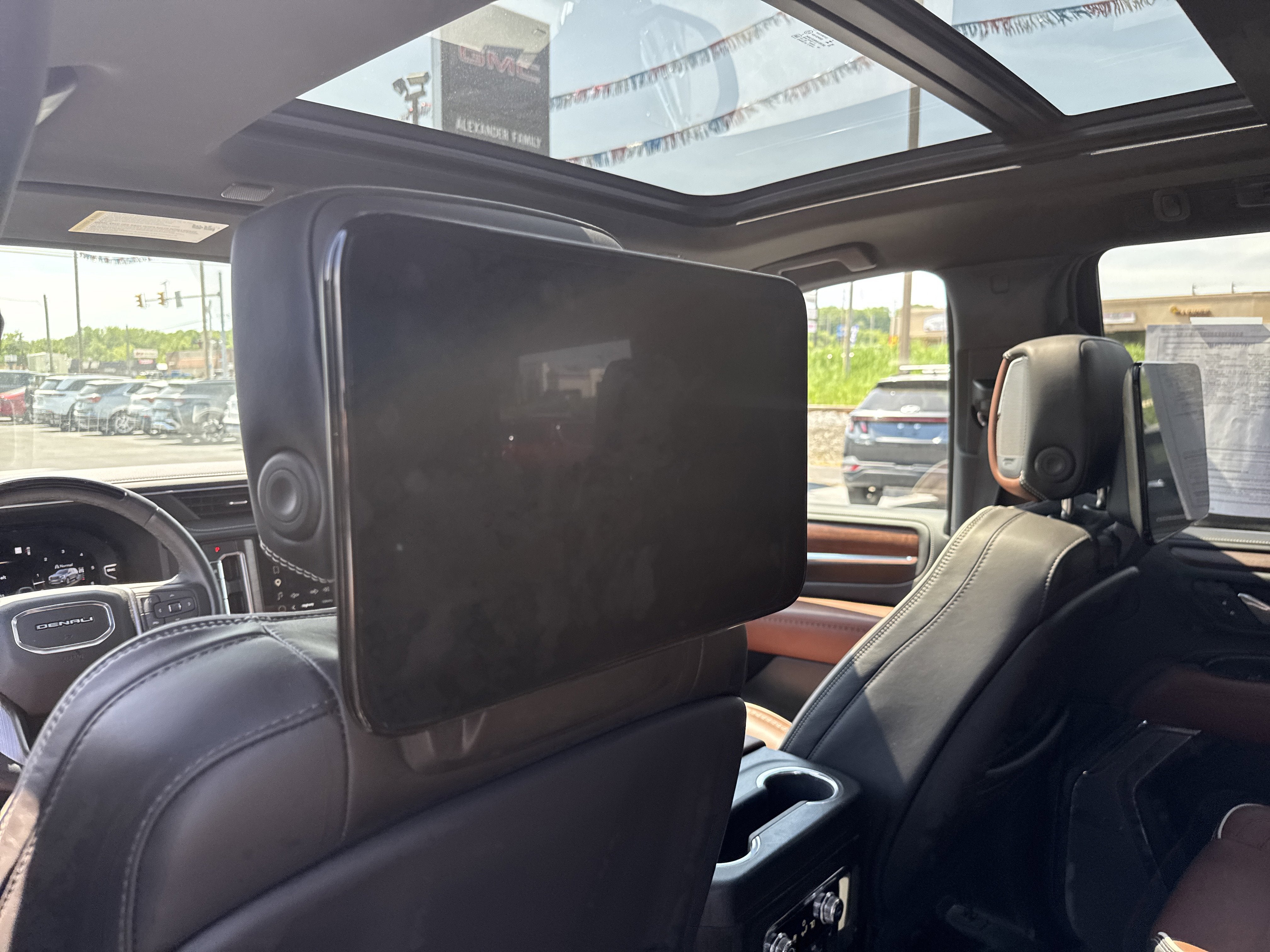 2023 GMC Yukon Denali Ultimate