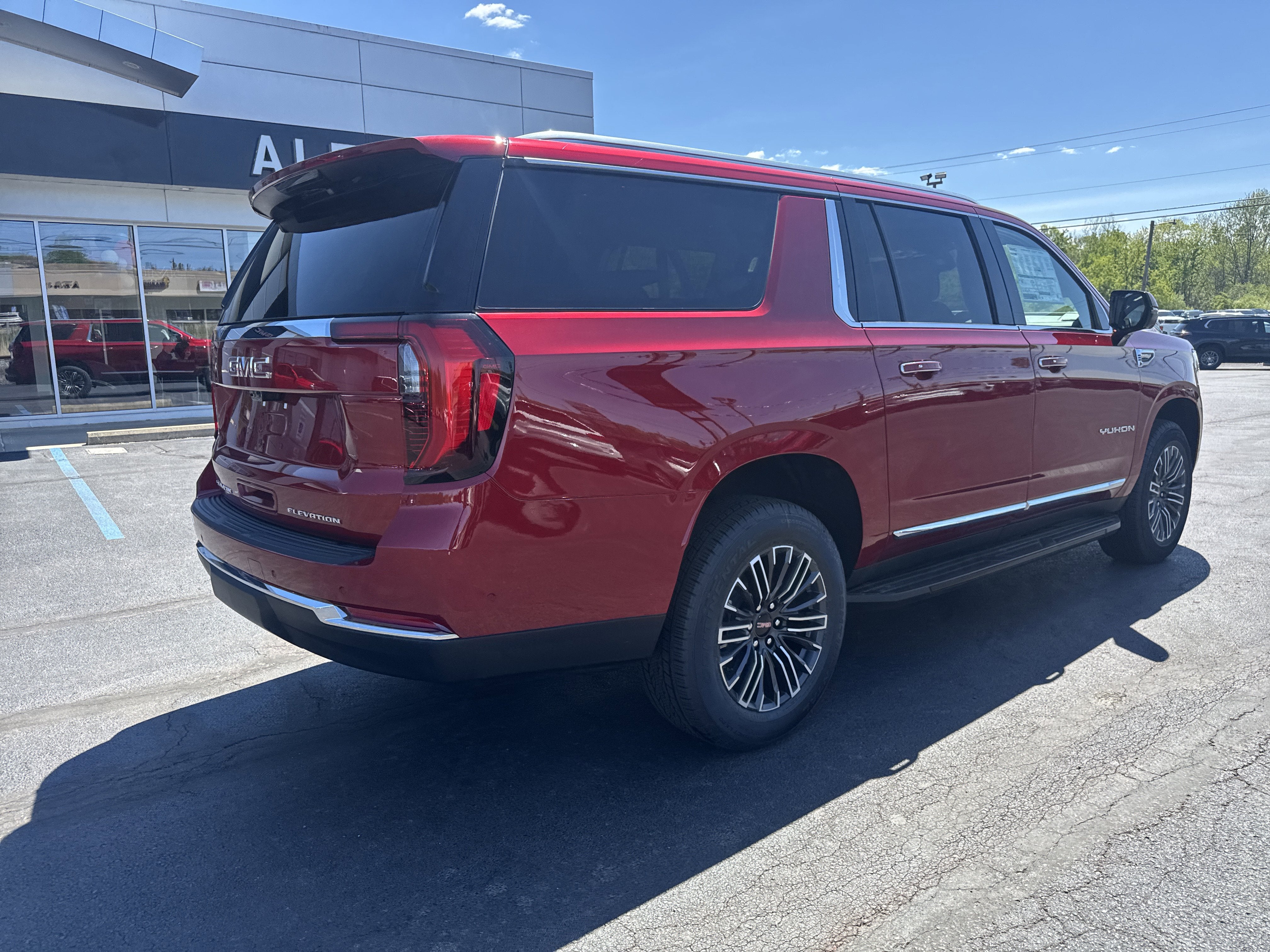 2026 GMC Yukon XL Elevation