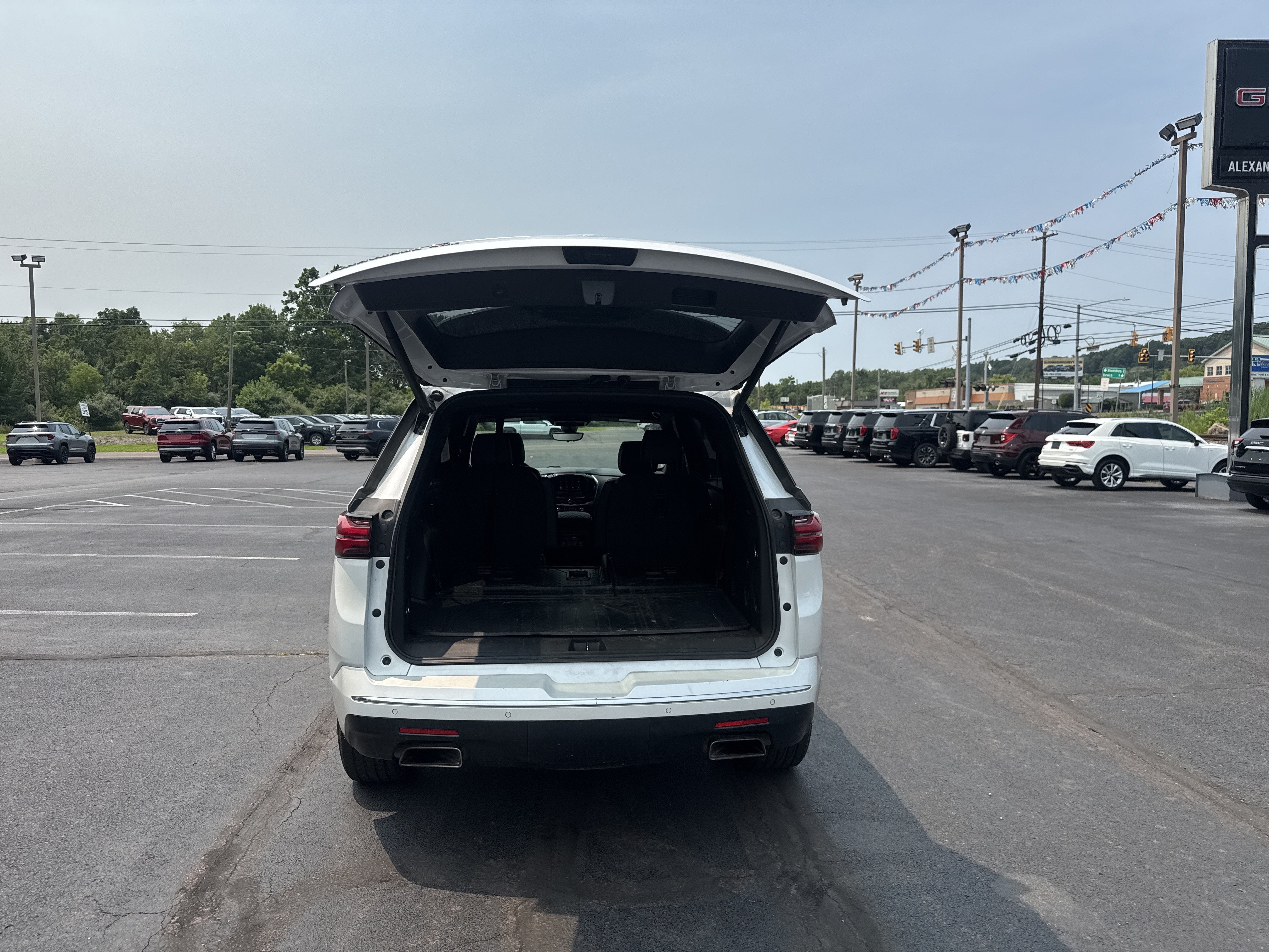 2022 Chevrolet Traverse High Country