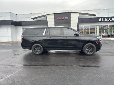 2023 Chevrolet Suburban LT