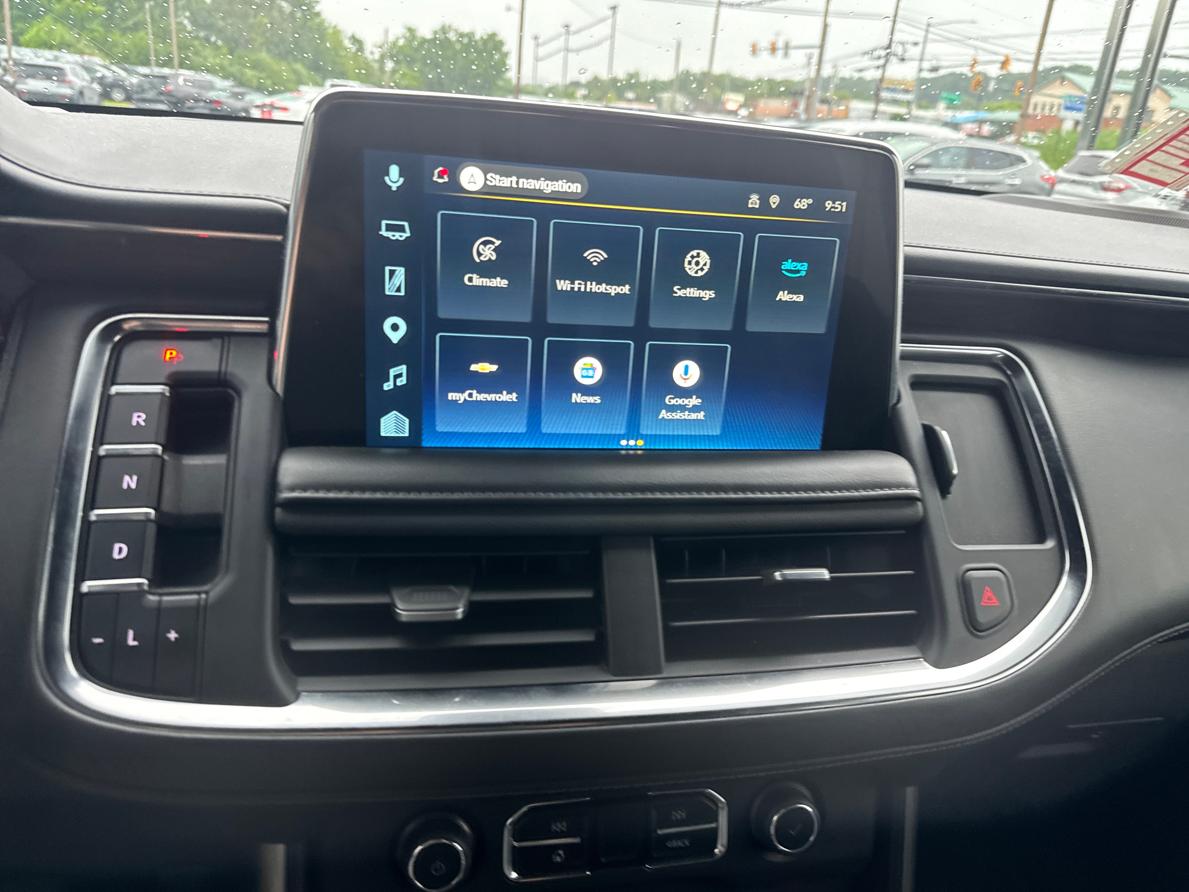 2023 Chevrolet Suburban LT