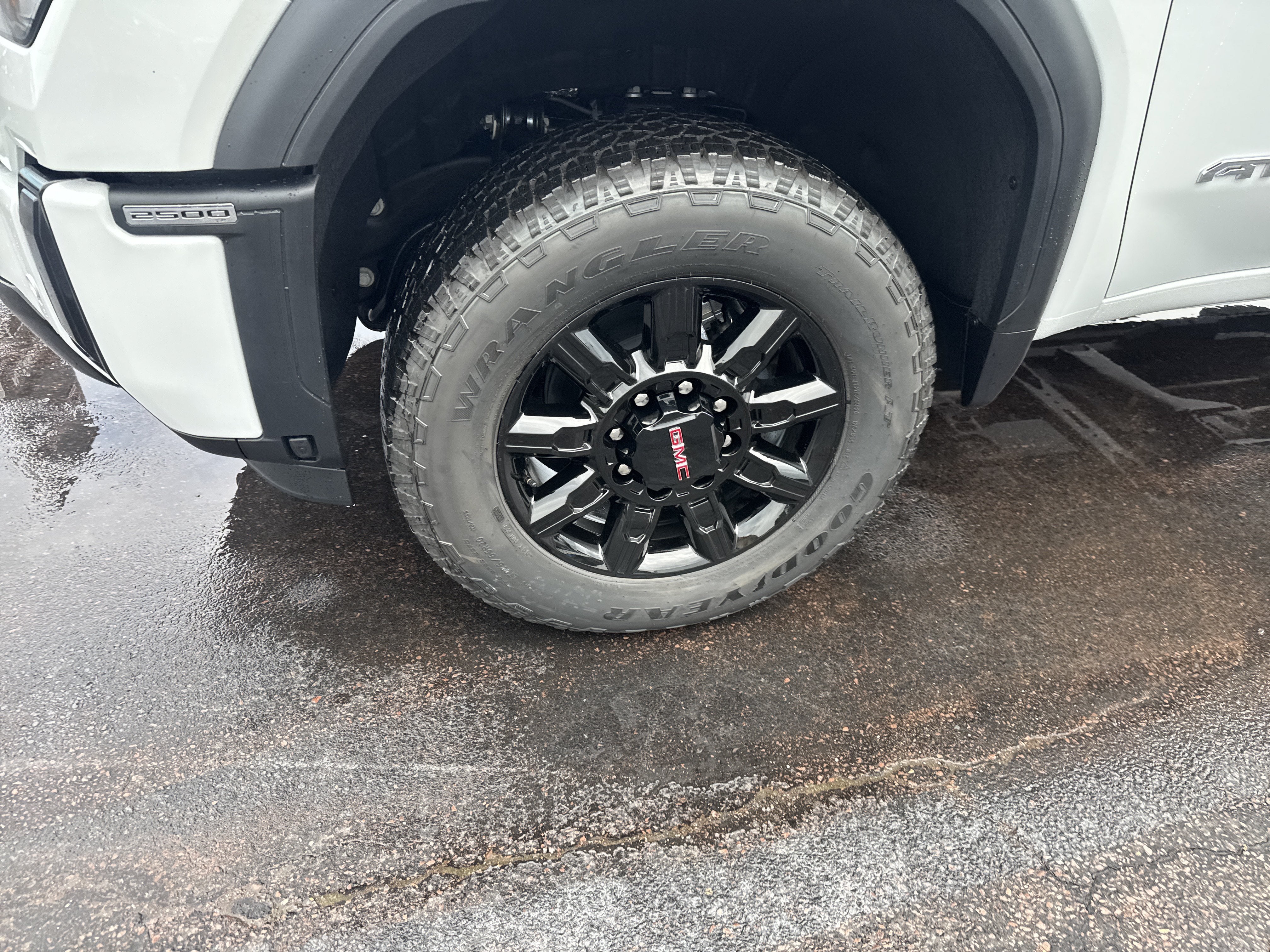 2026 GMC Sierra 2500 HD AT4