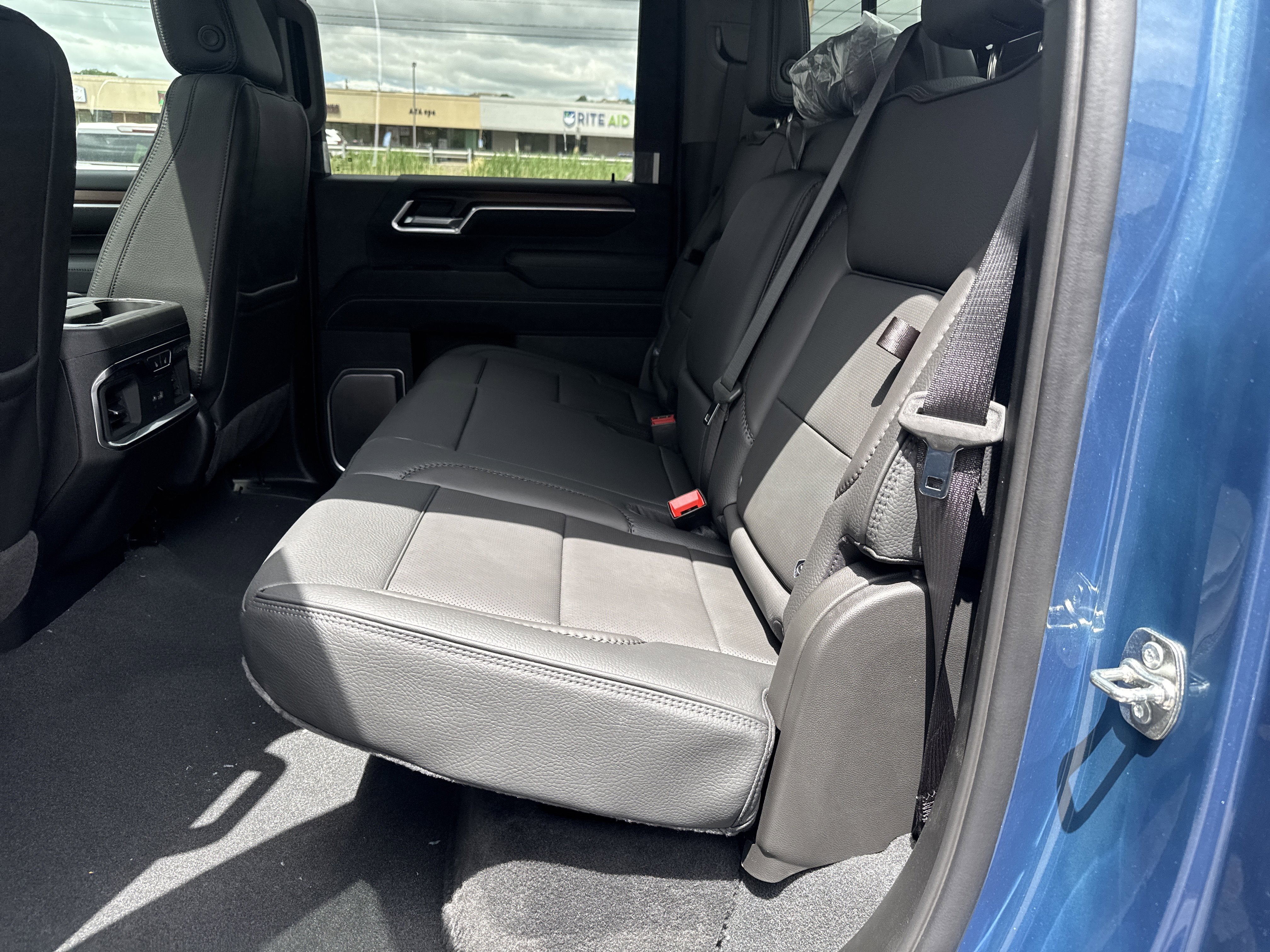 2026 GMC Sierra 2500HD Denali - Photo 13