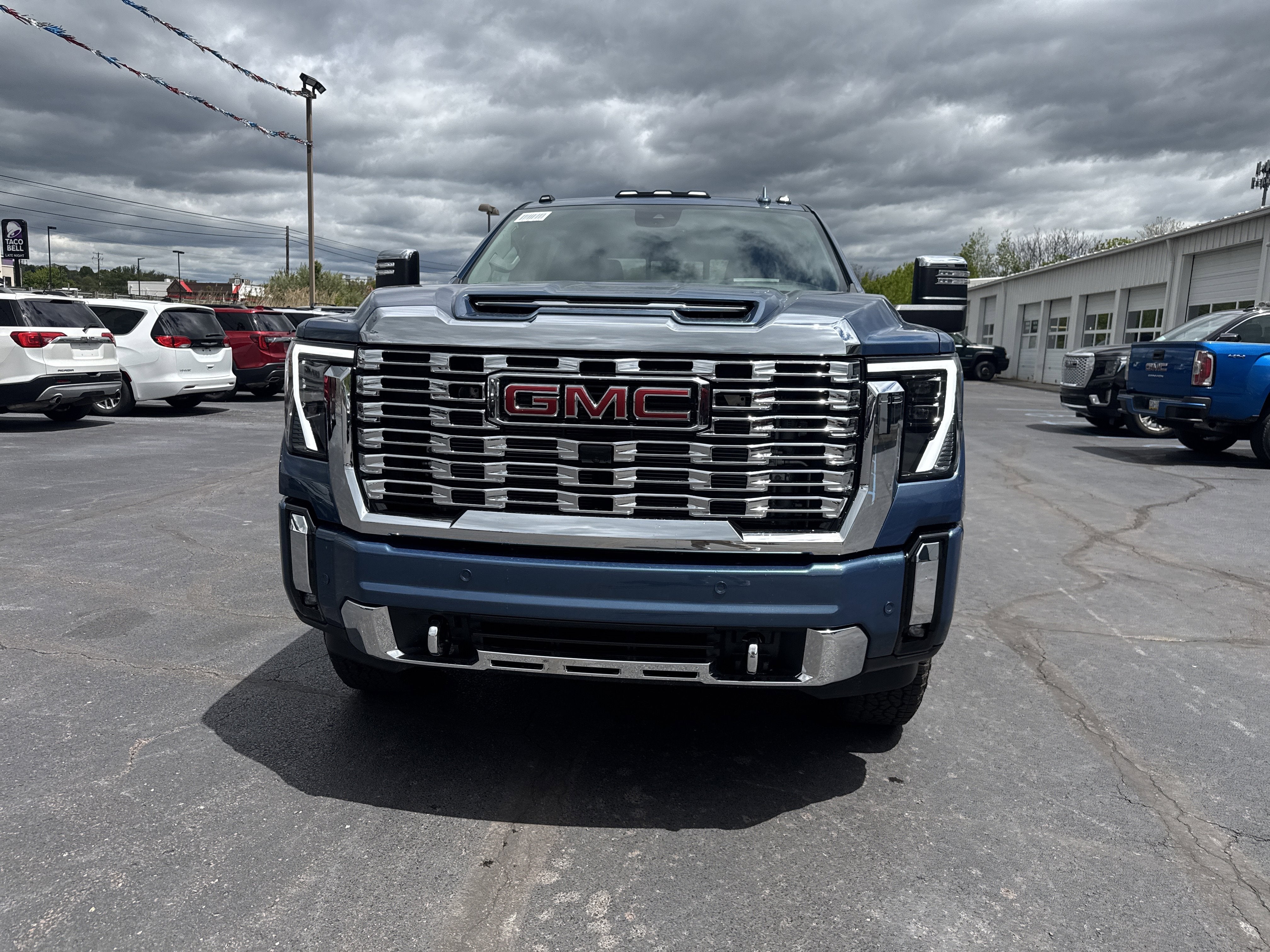 2026 GMC Sierra 2500HD Denali - Photo 9