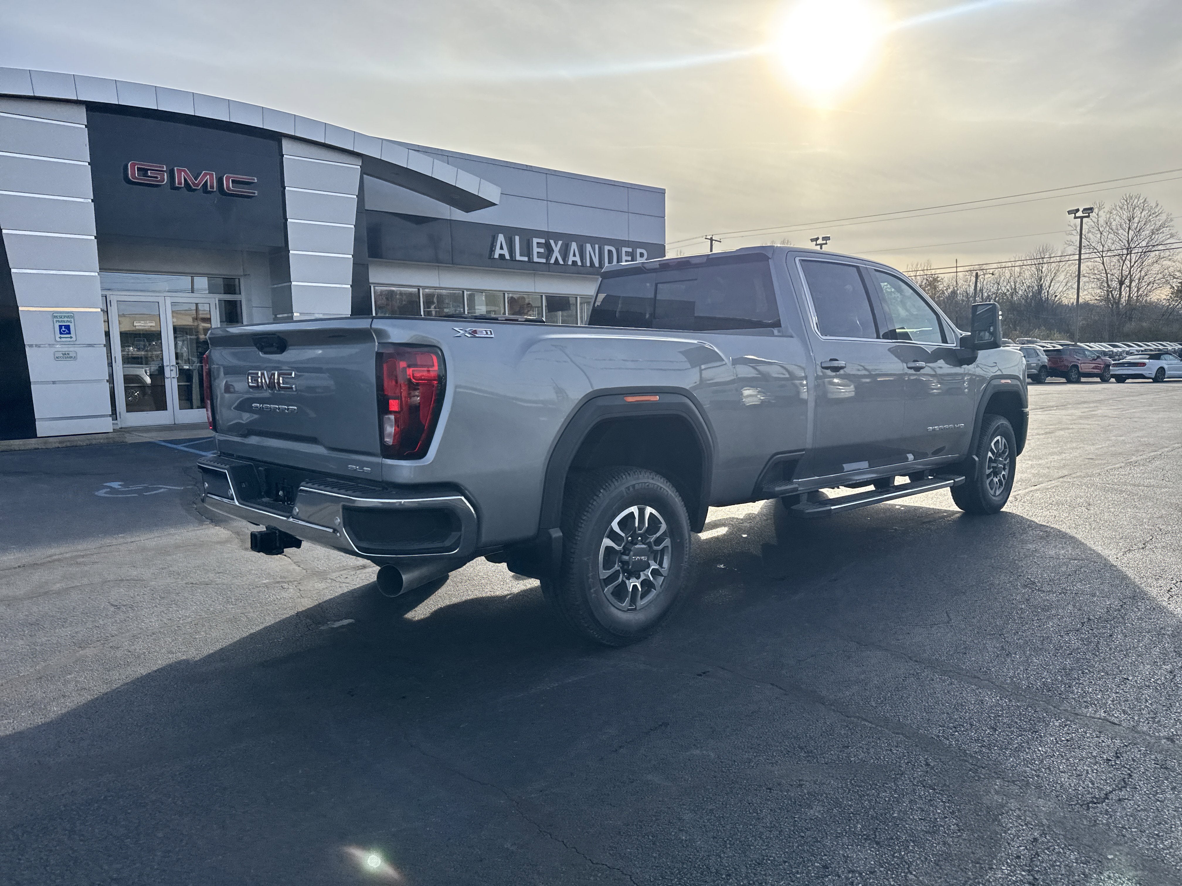 2026 GMC Sierra 3500 HD SLE