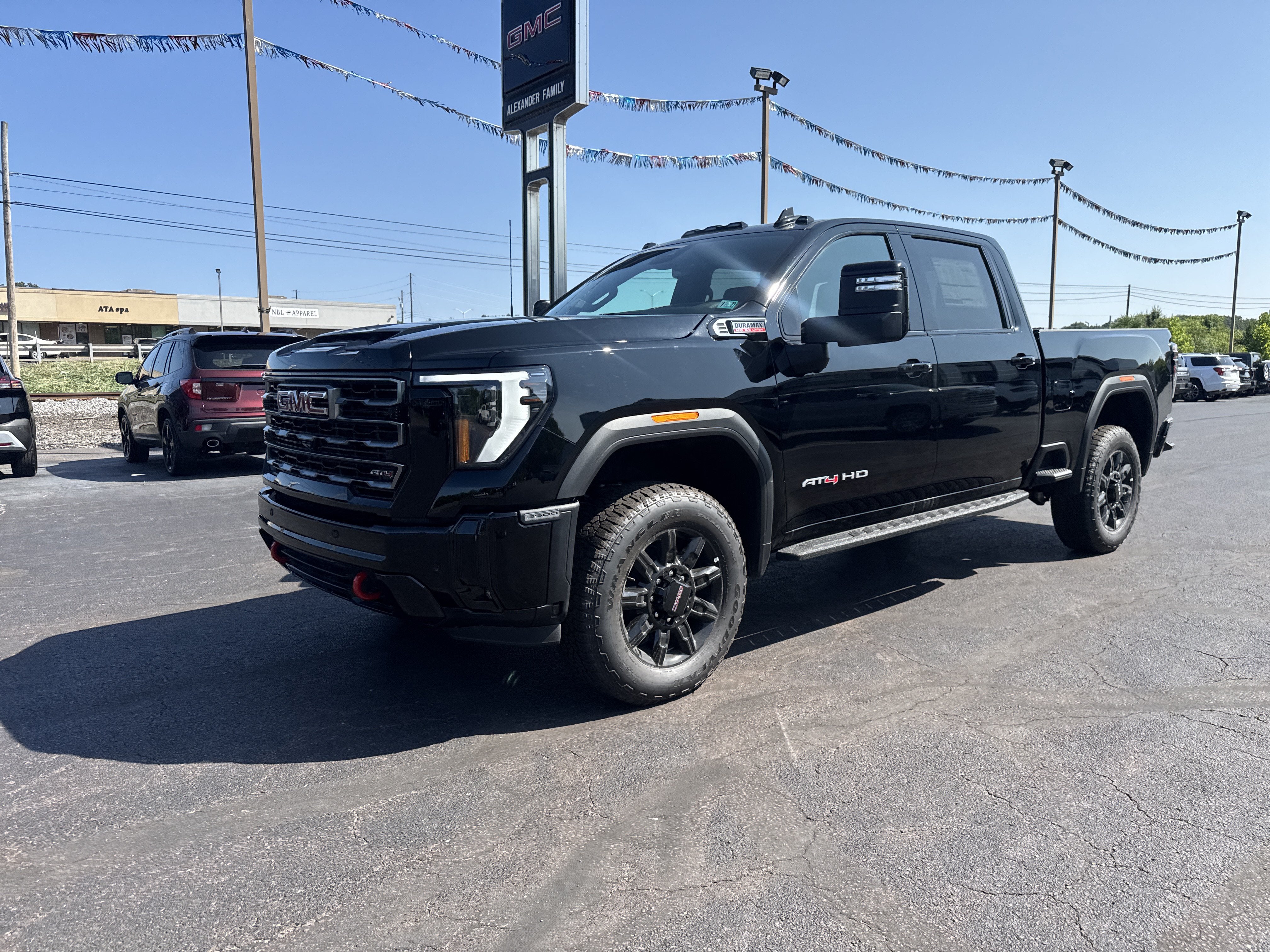 2026 GMC Sierra 3500HD AT4 - Photo 10