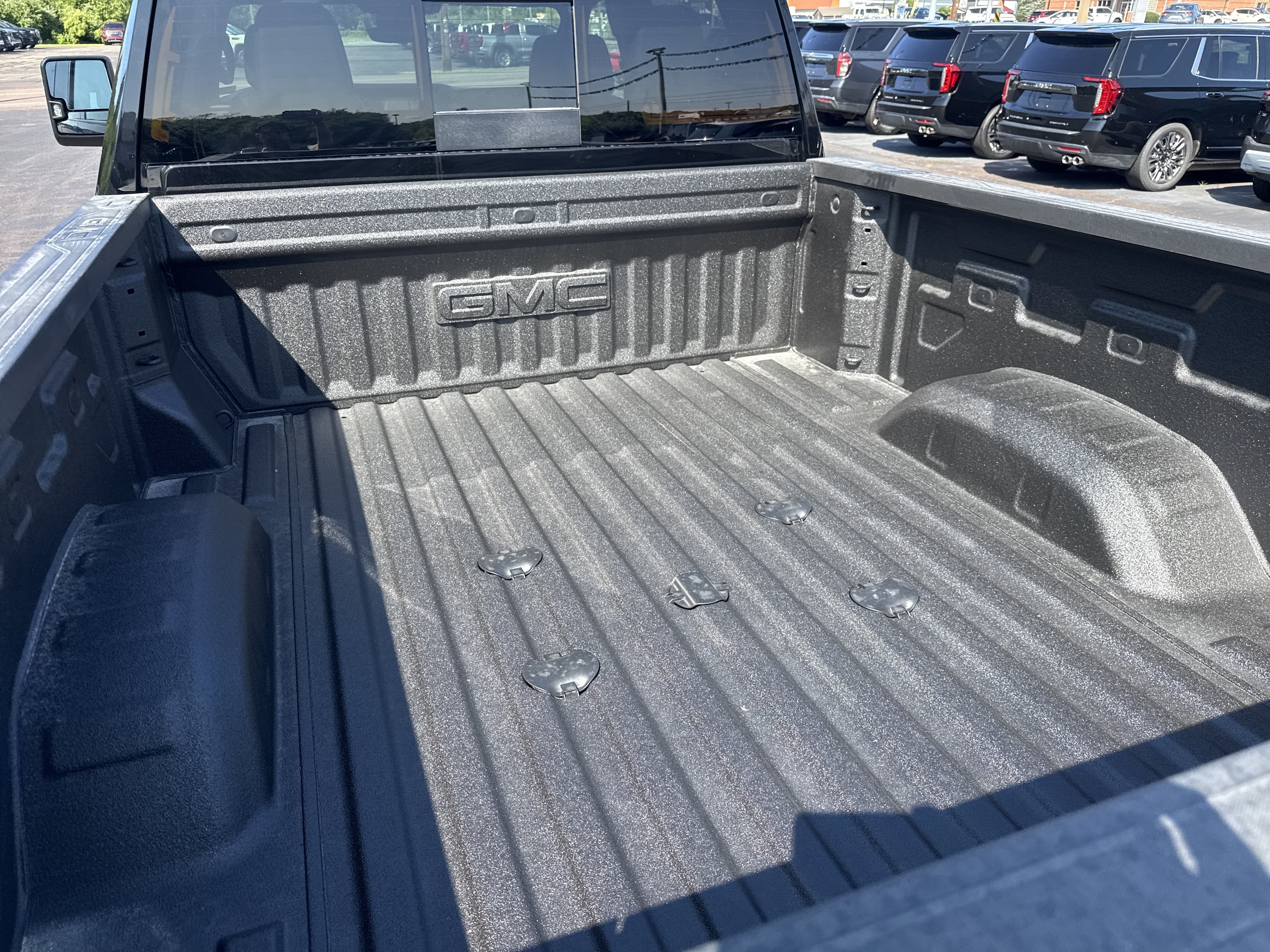2026 GMC Sierra 3500HD AT4 - Photo 5