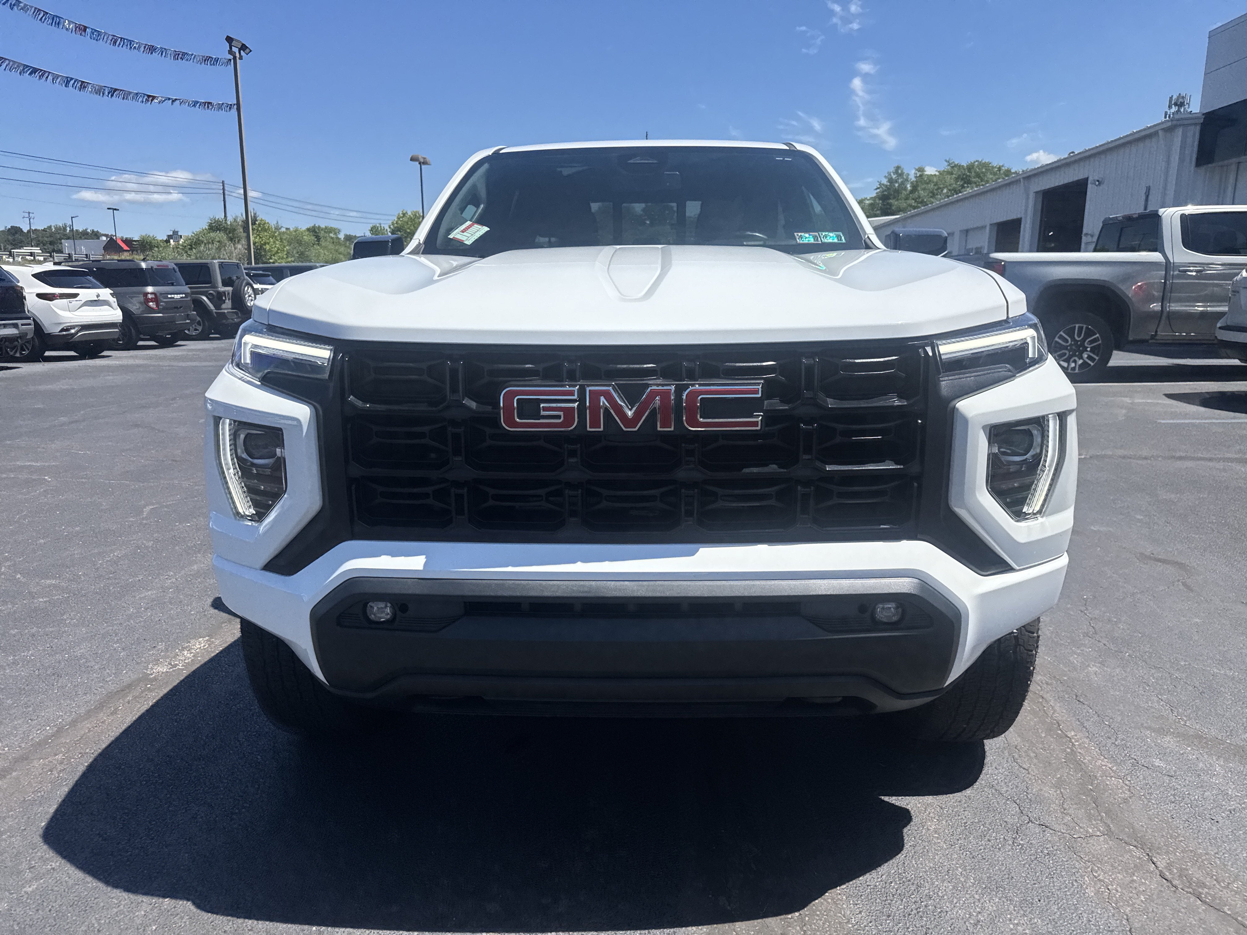 2024 GMC Canyon Elevation