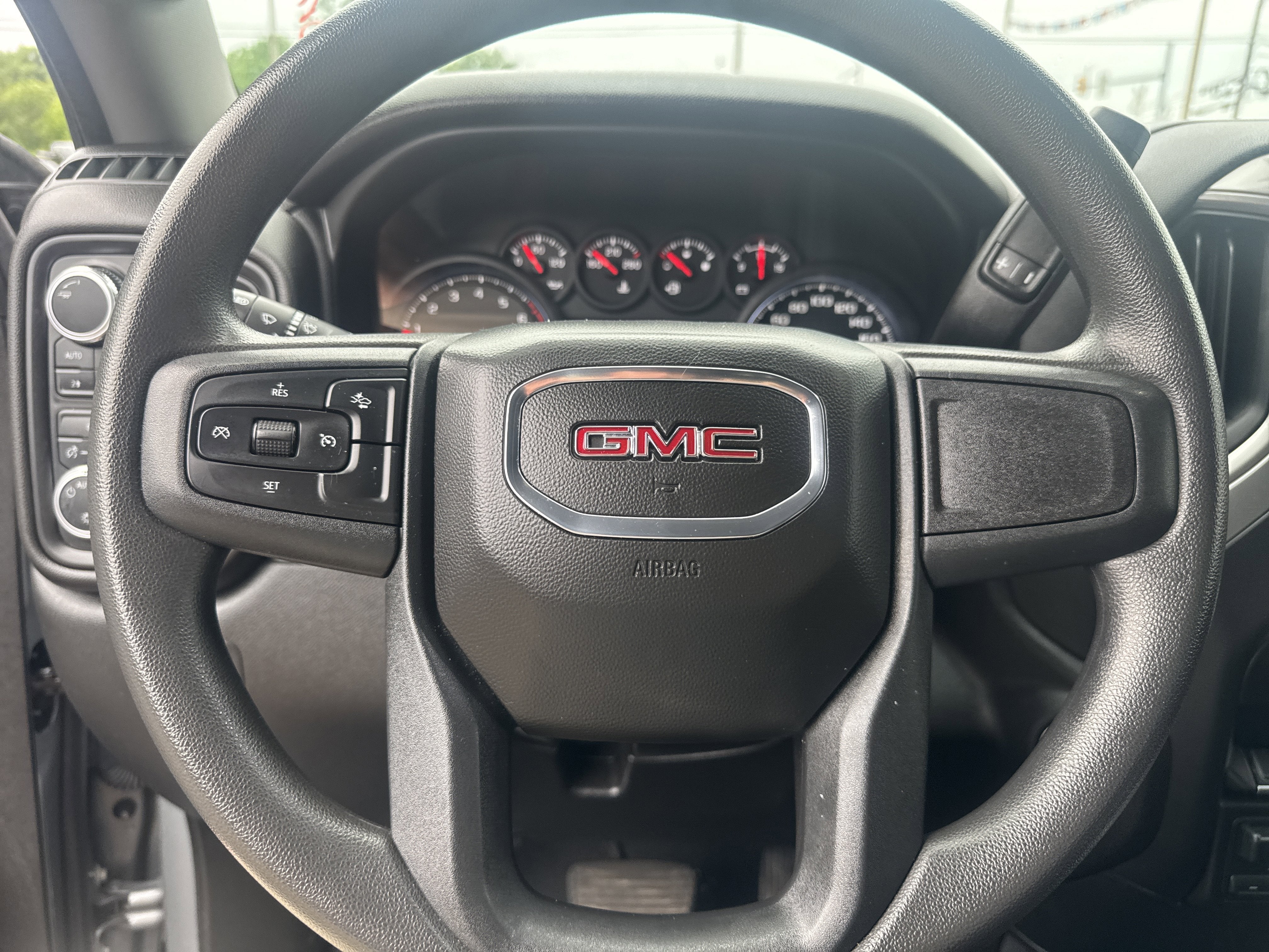 2024 GMC Sierra 1500 Pro