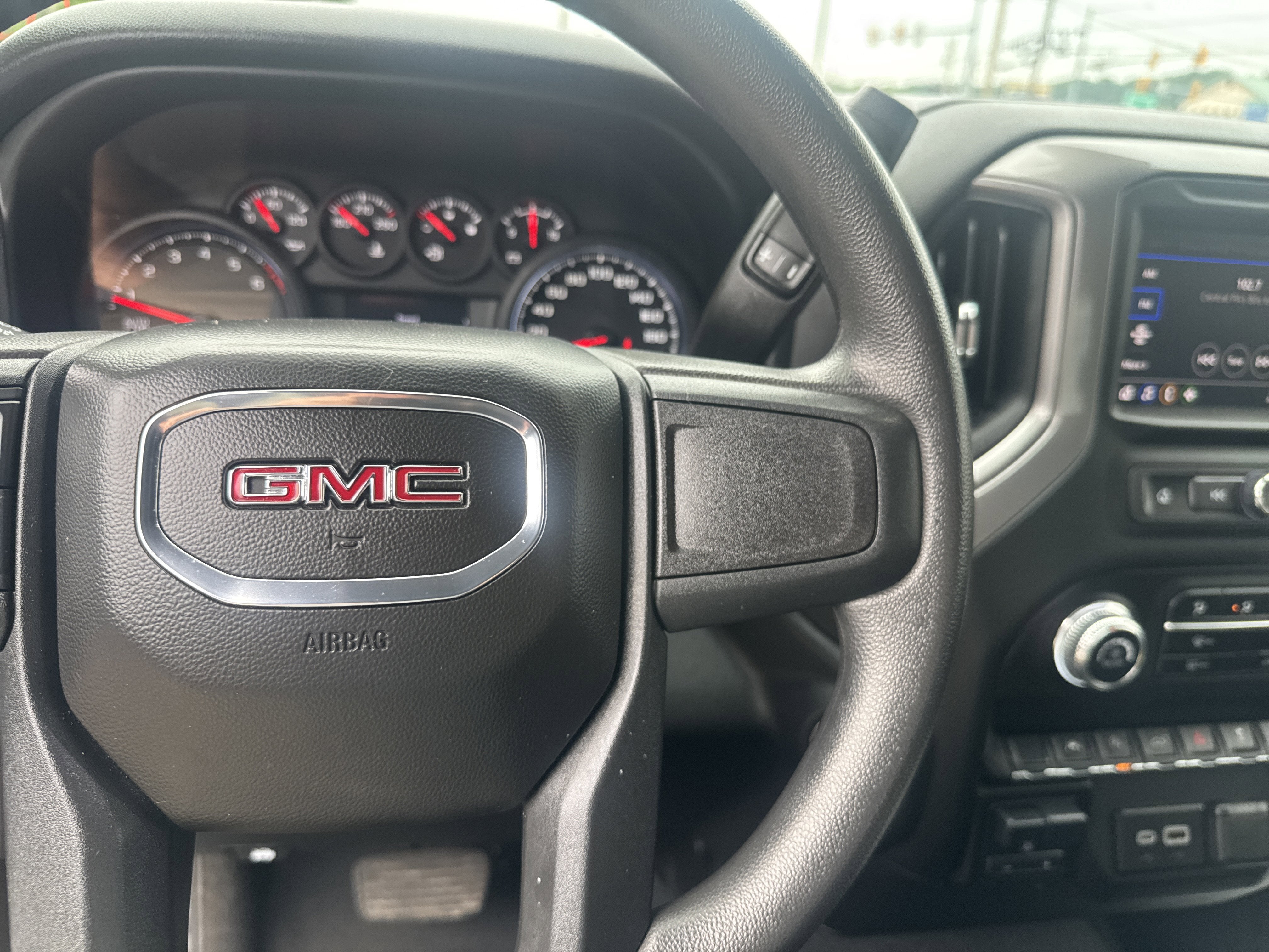2024 GMC Sierra 1500 Pro