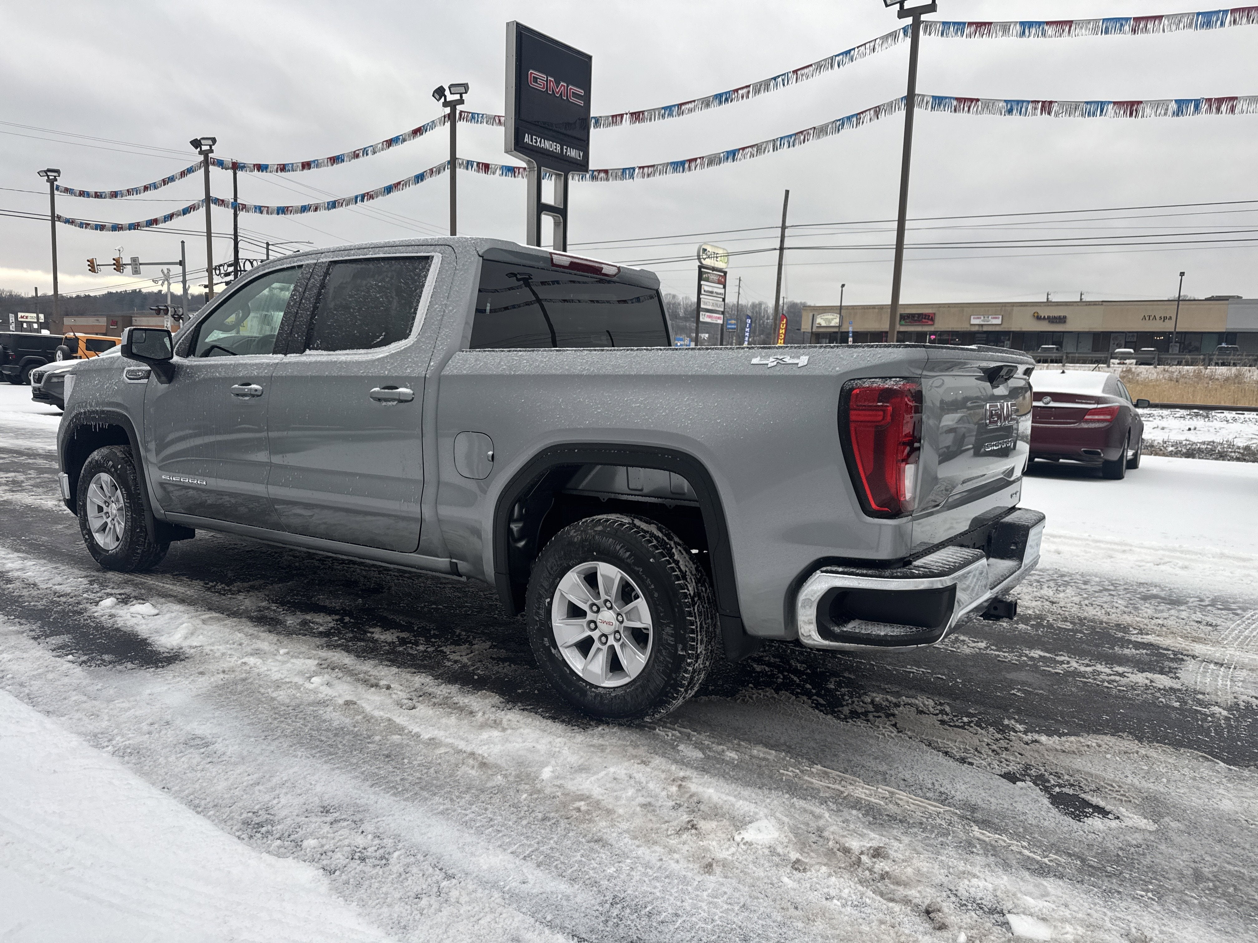 2026 GMC Sierra 1500 SLE